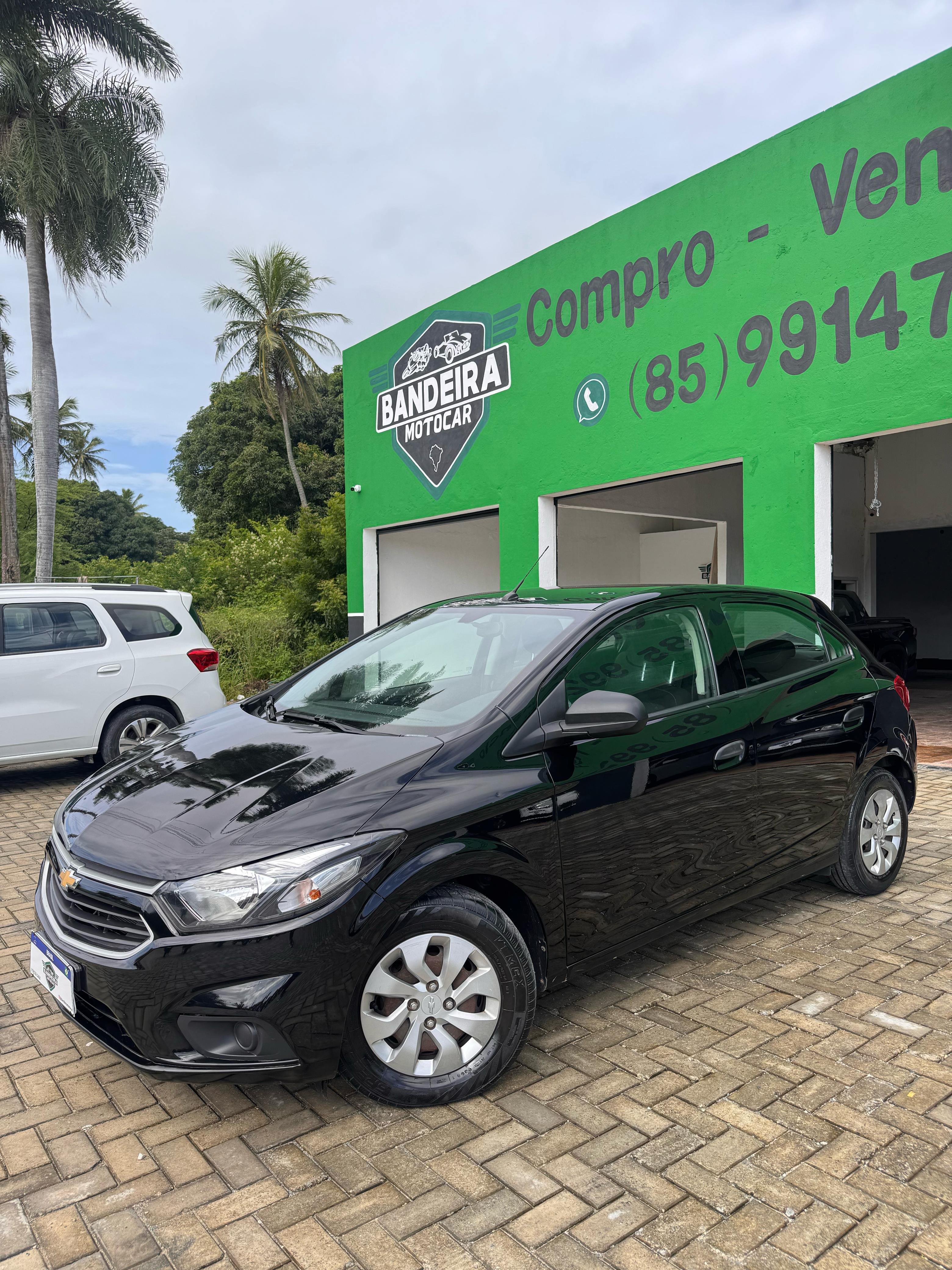 Chevrolet Onix Joy - 2019/20