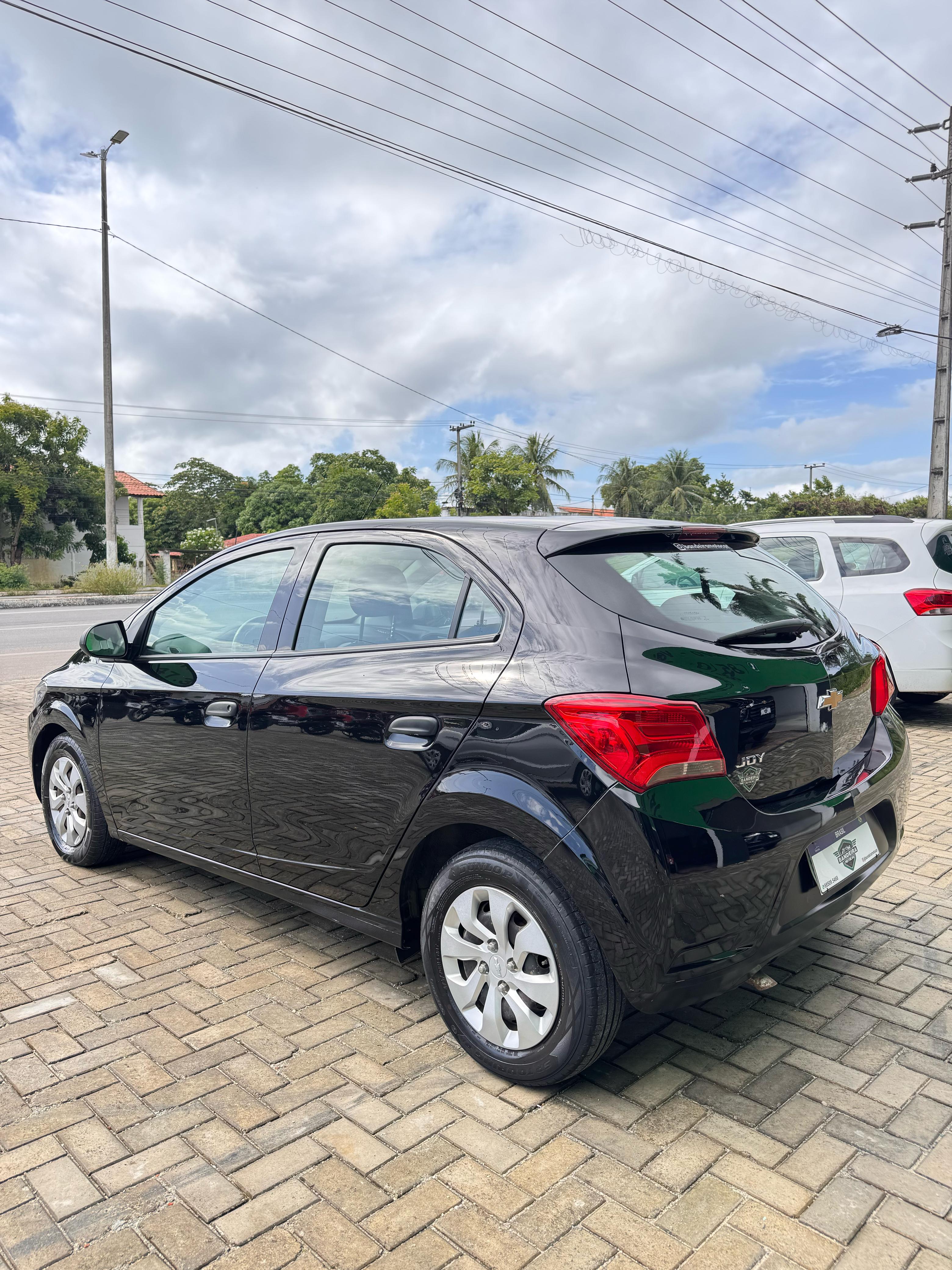 Chevrolet Onix Joy - 2019/20