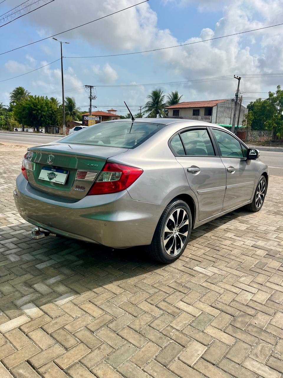 Honda Civic LXR 2.0 - 2015