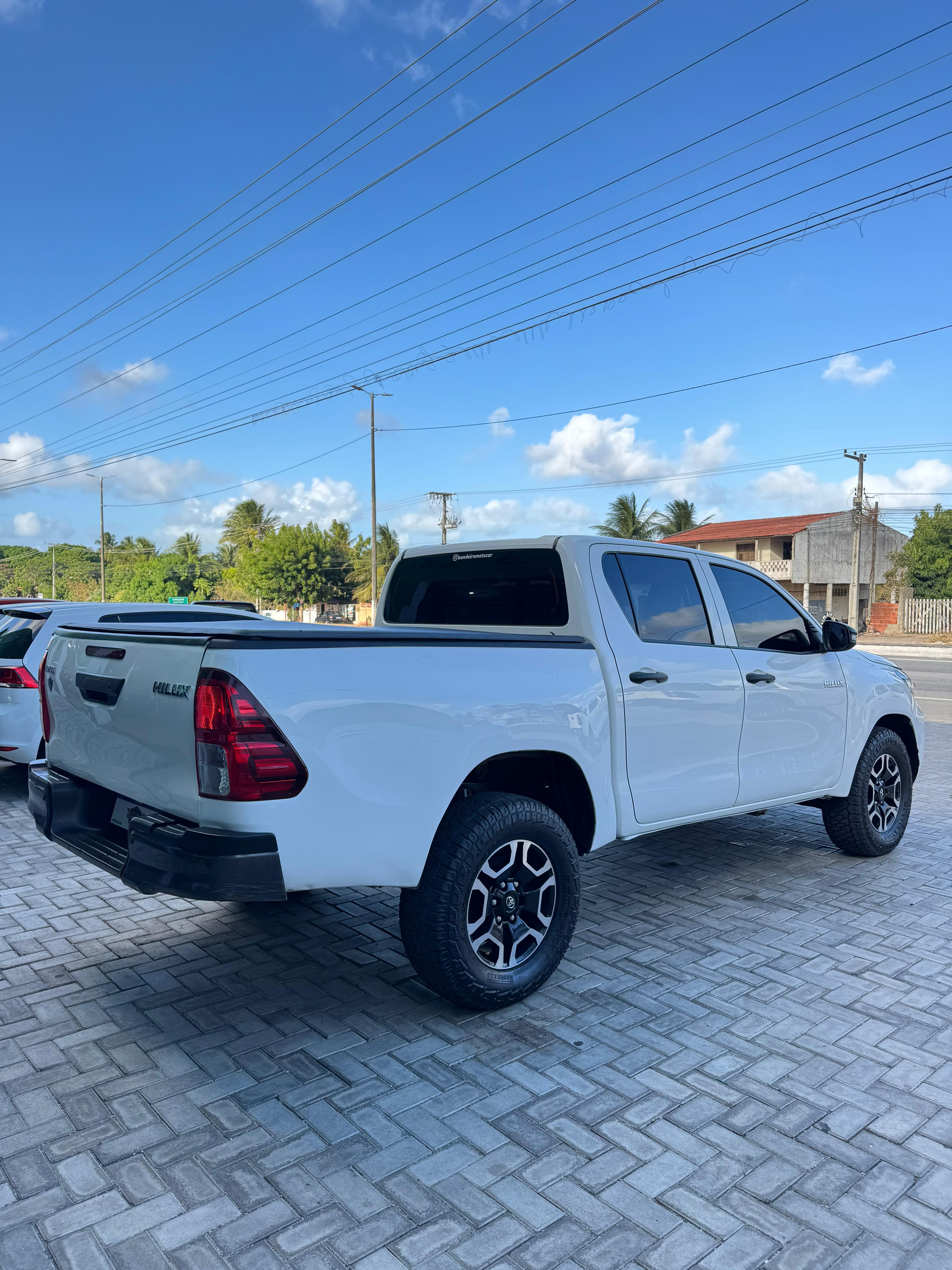 Toyota Hilux CD LOWM - 2022
