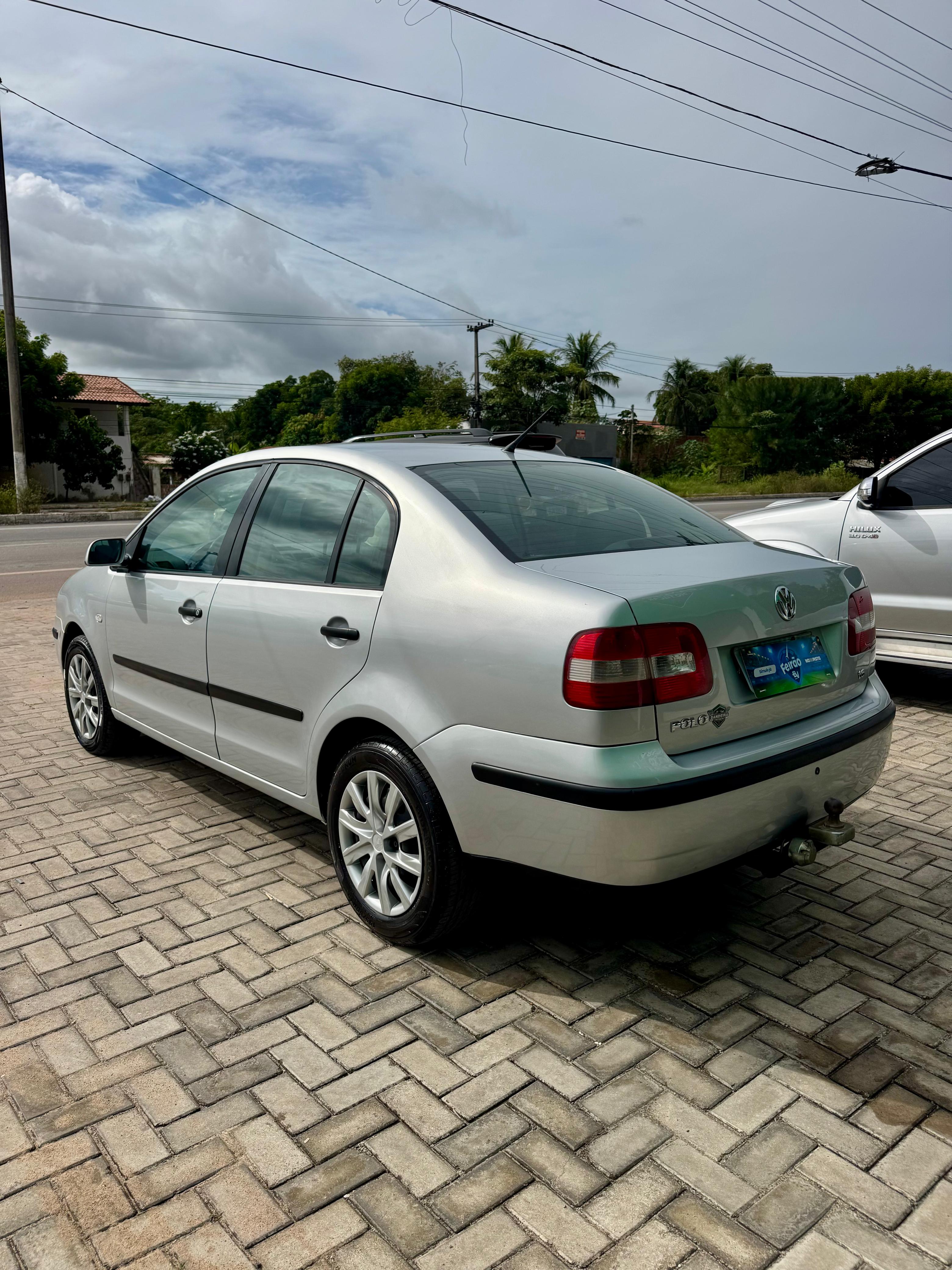 POLO SEDAN 1.6 - 2005