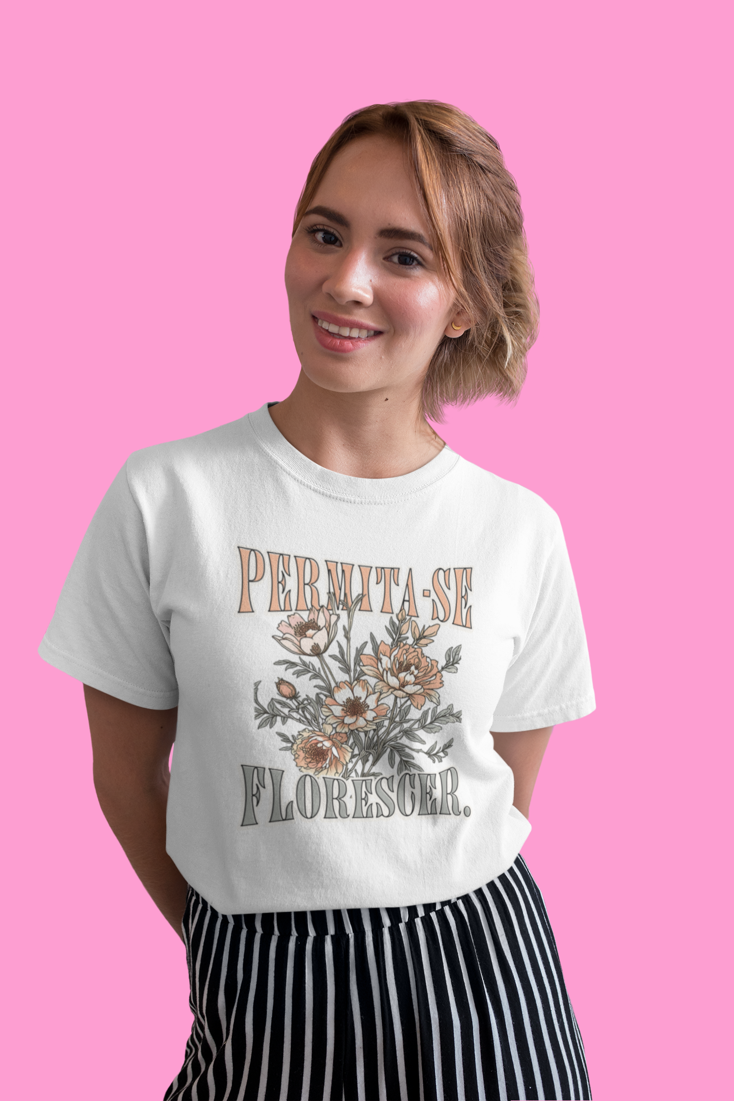 Permita-se Florescer Vintage Floral Tee