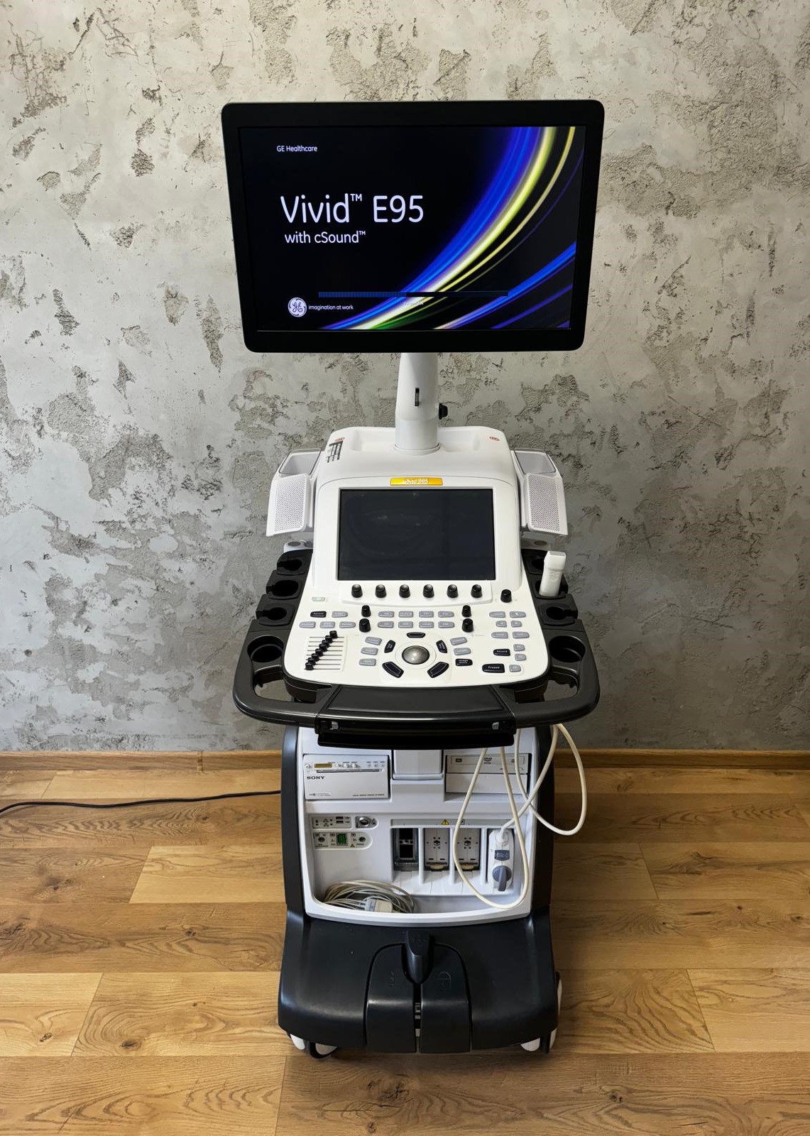 USG GE Vivid E95