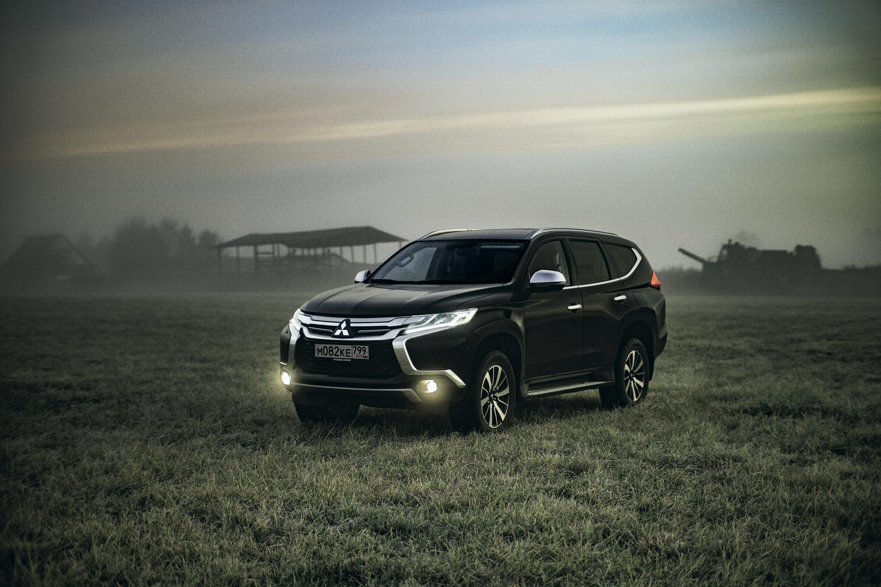 Mitsubishi SUV