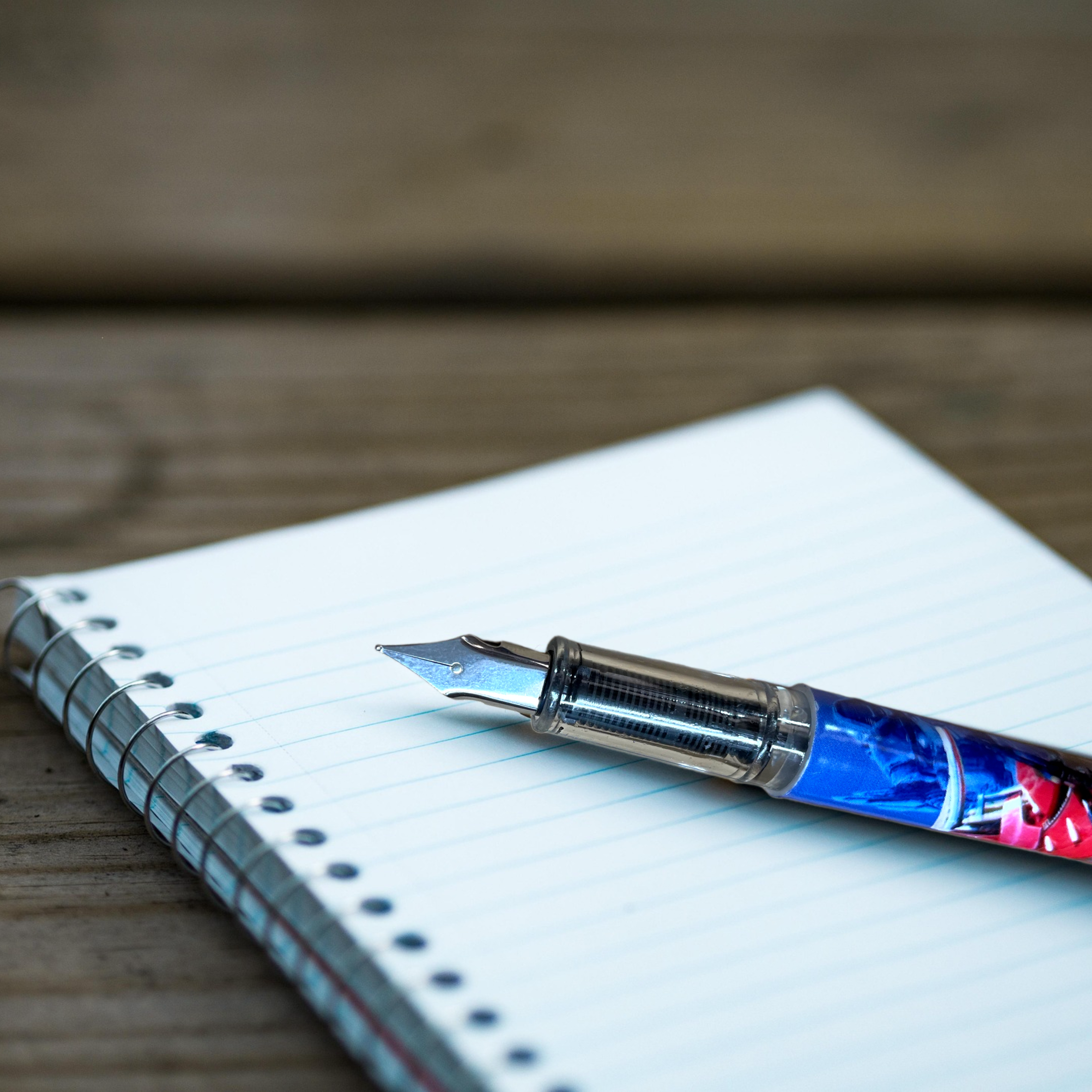 Transformer Anime Themed Fountain Pen with 4 Ink Cartridges