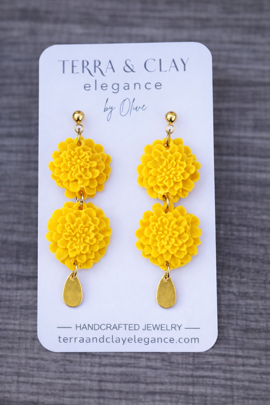 Royal Dahlia Elegance