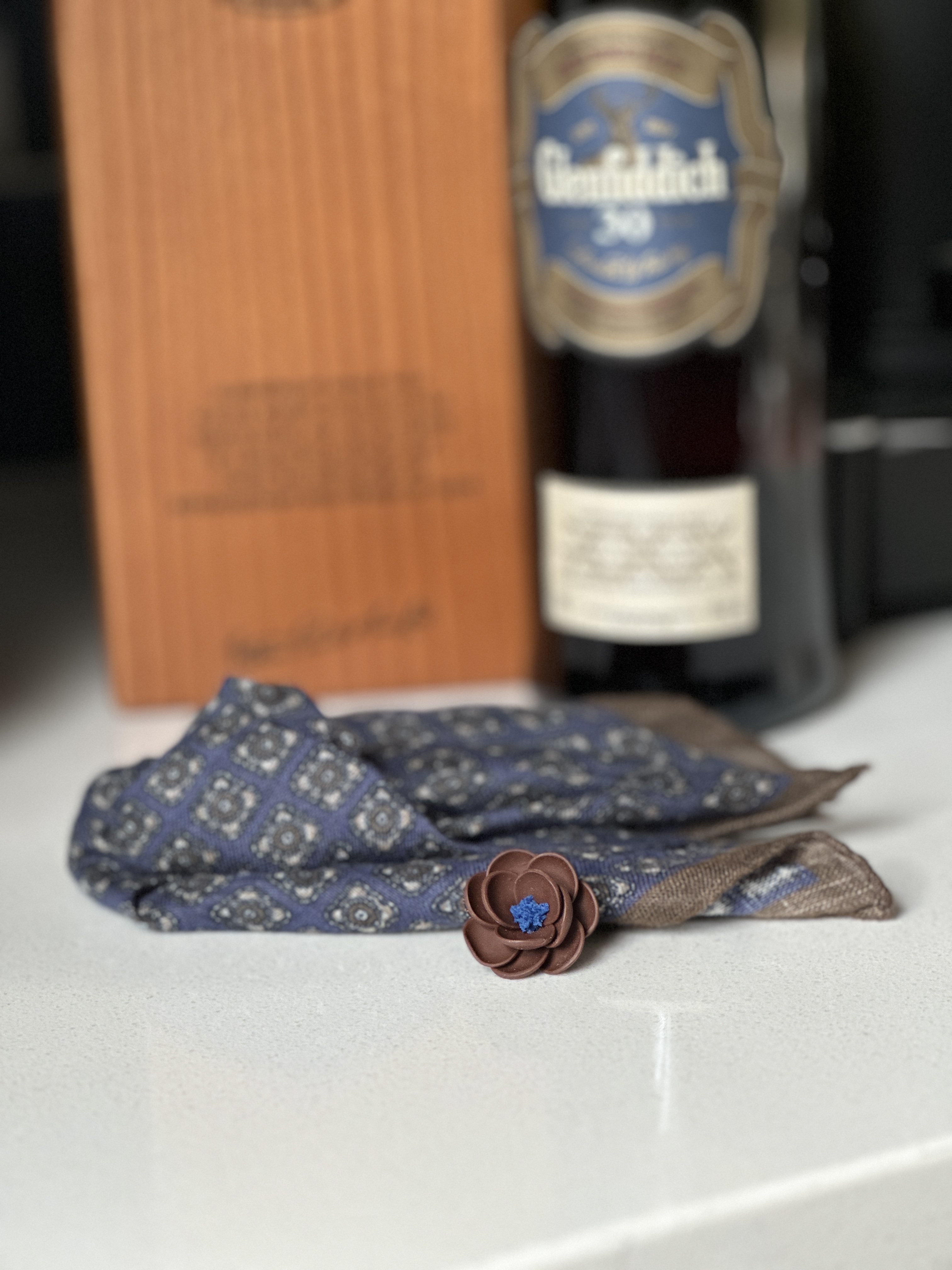 Men's Elegance Collection - Fine Bordeaux Flower Lapel Pin