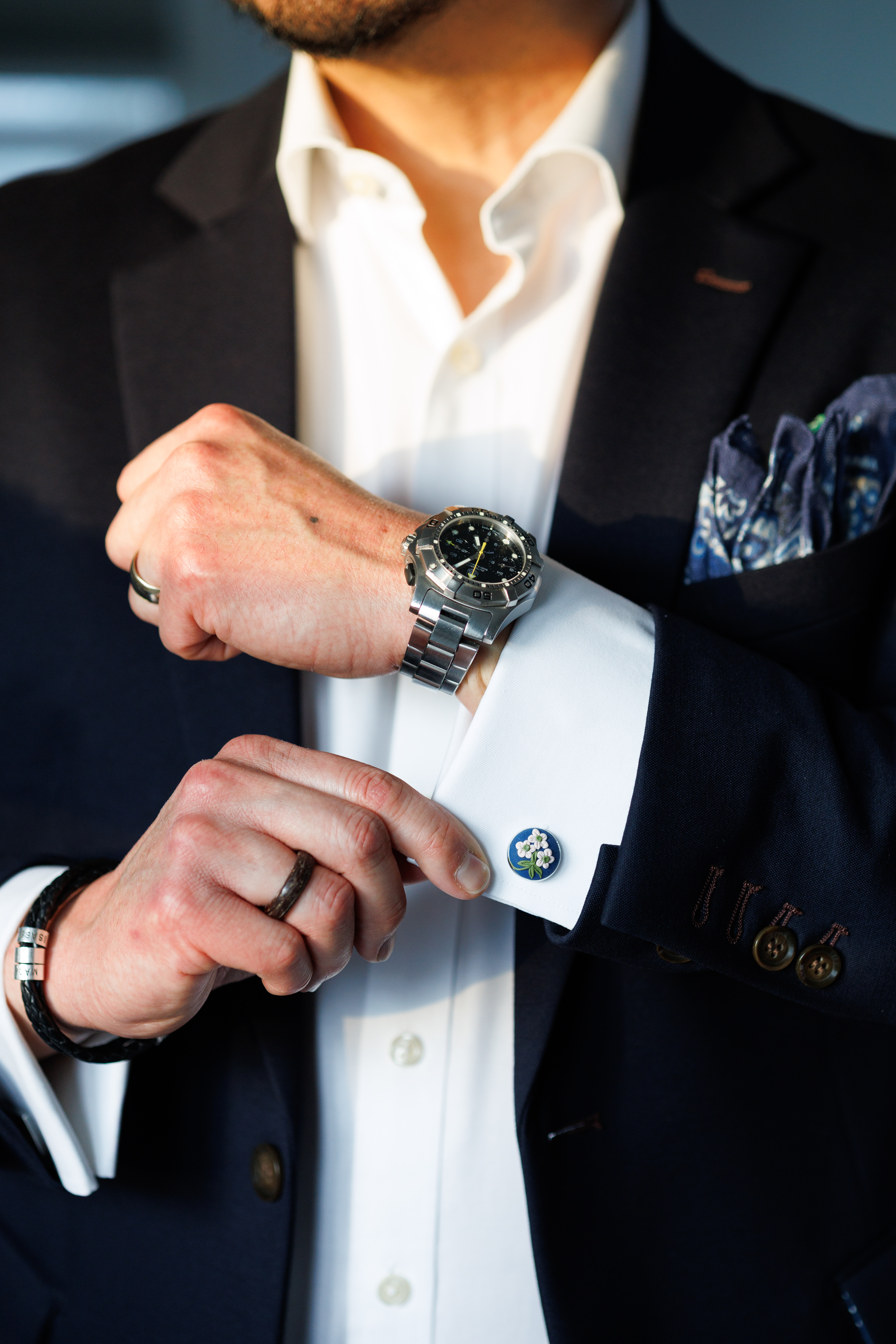 Men's Elegance Collection - Handcrafted Oxford Bloom Men's Cufflinks