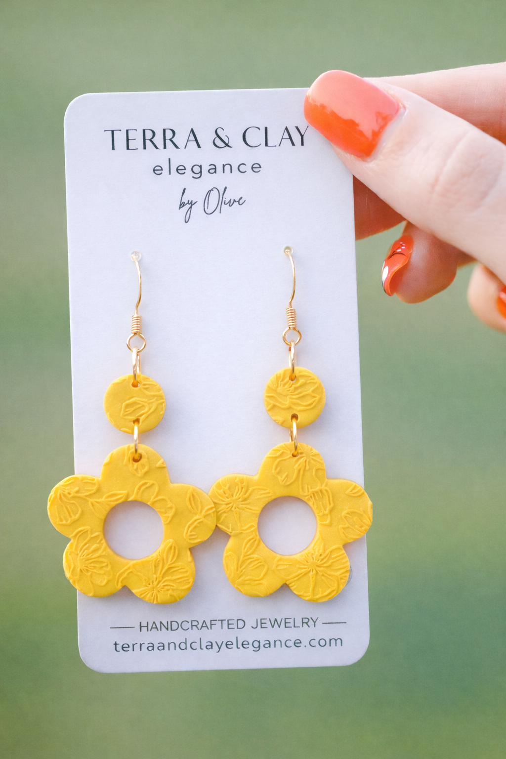 The Wildflower Ring Drop