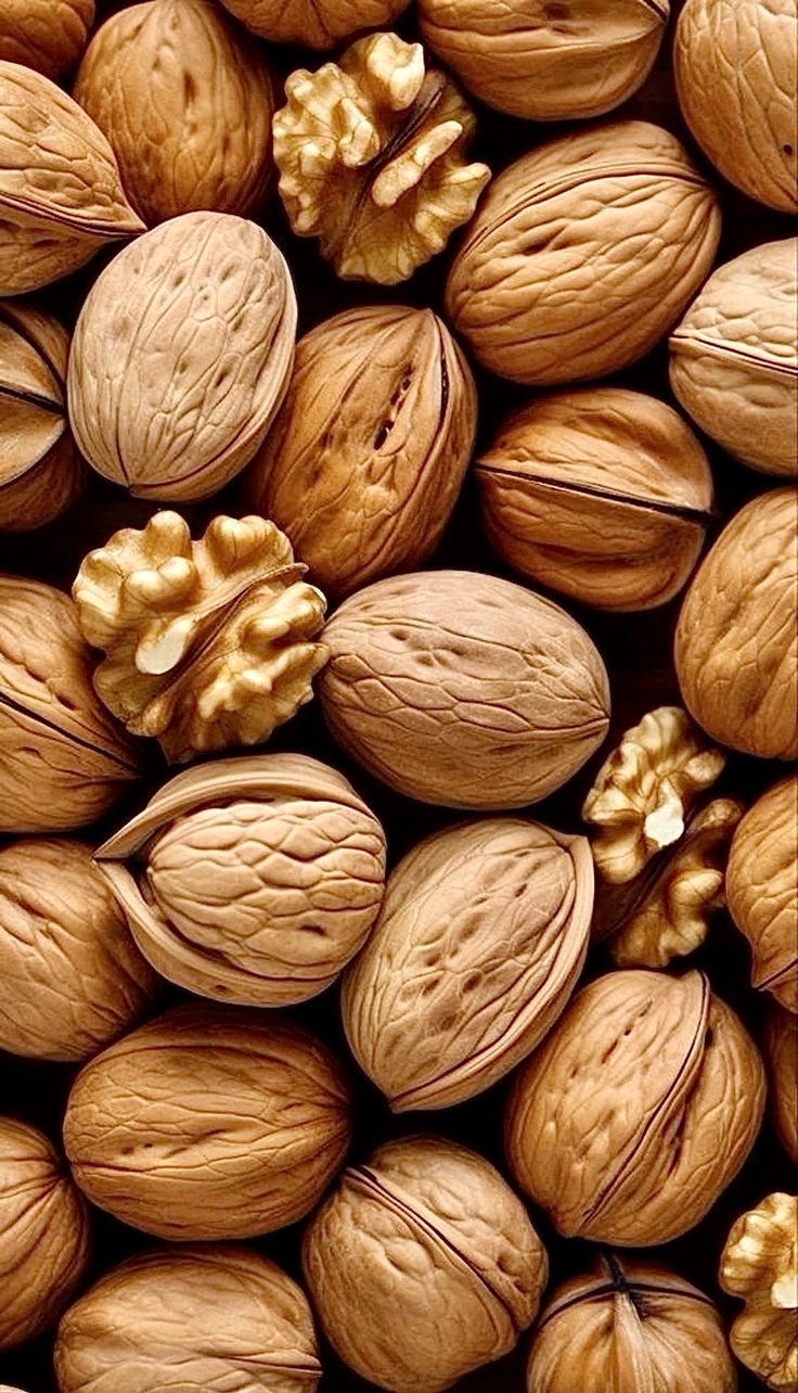 Kashmir Valley Kaagazi Whole Walnuts / Akharot Inshell