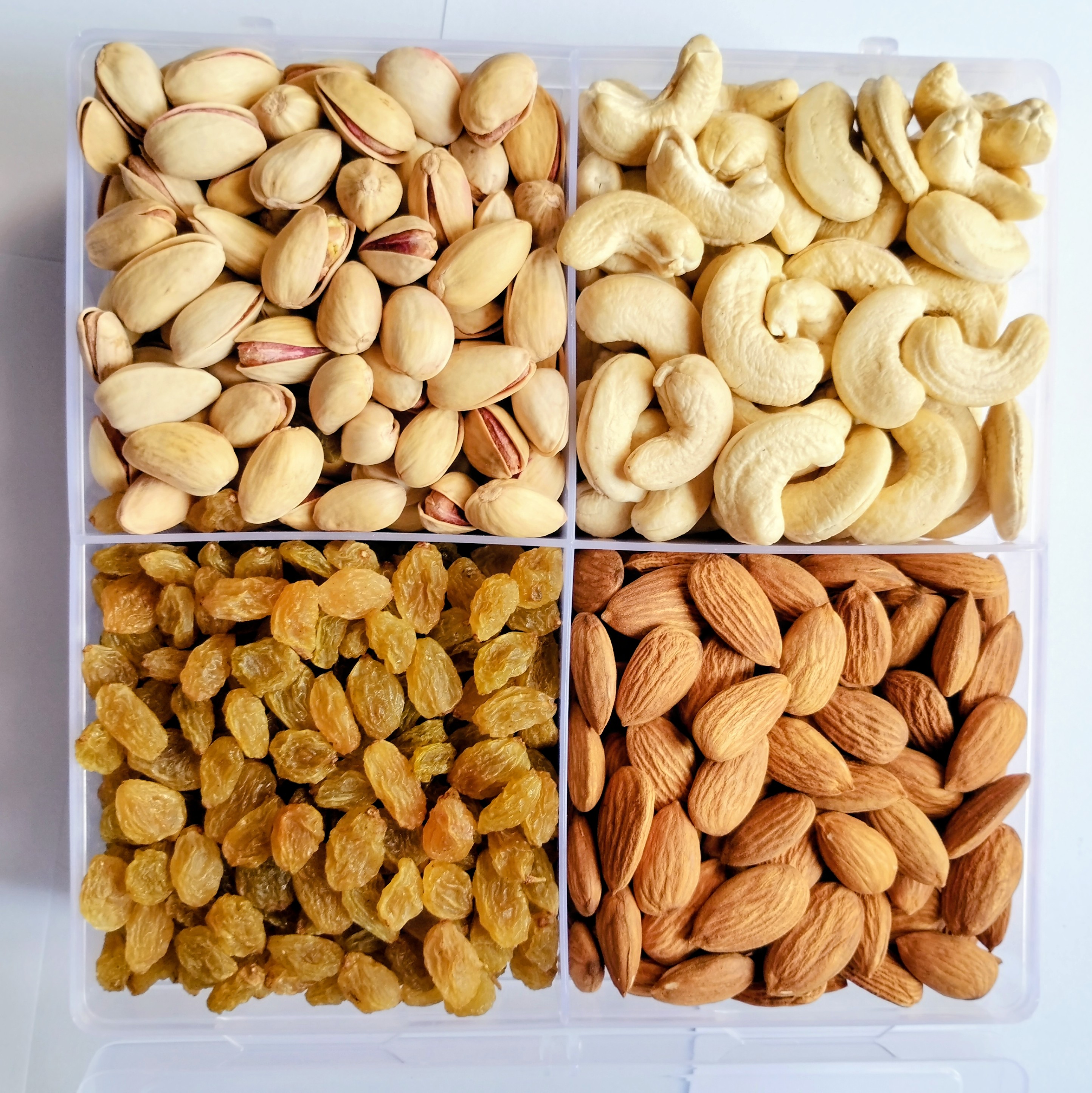 Dry Fruits Gift Pack of 800 gm ( 200 gm x 4 )