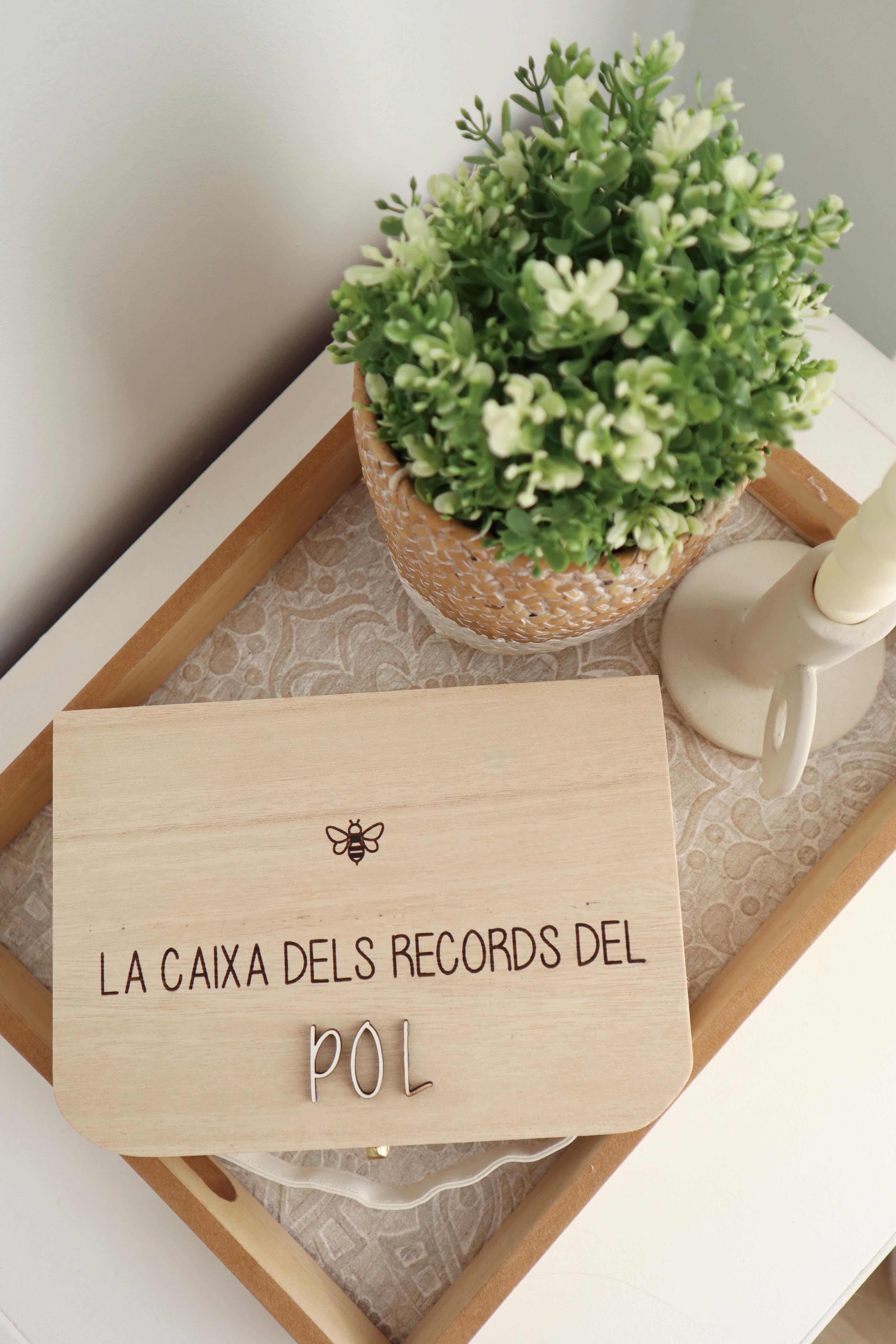 Caja de recuerdos madera