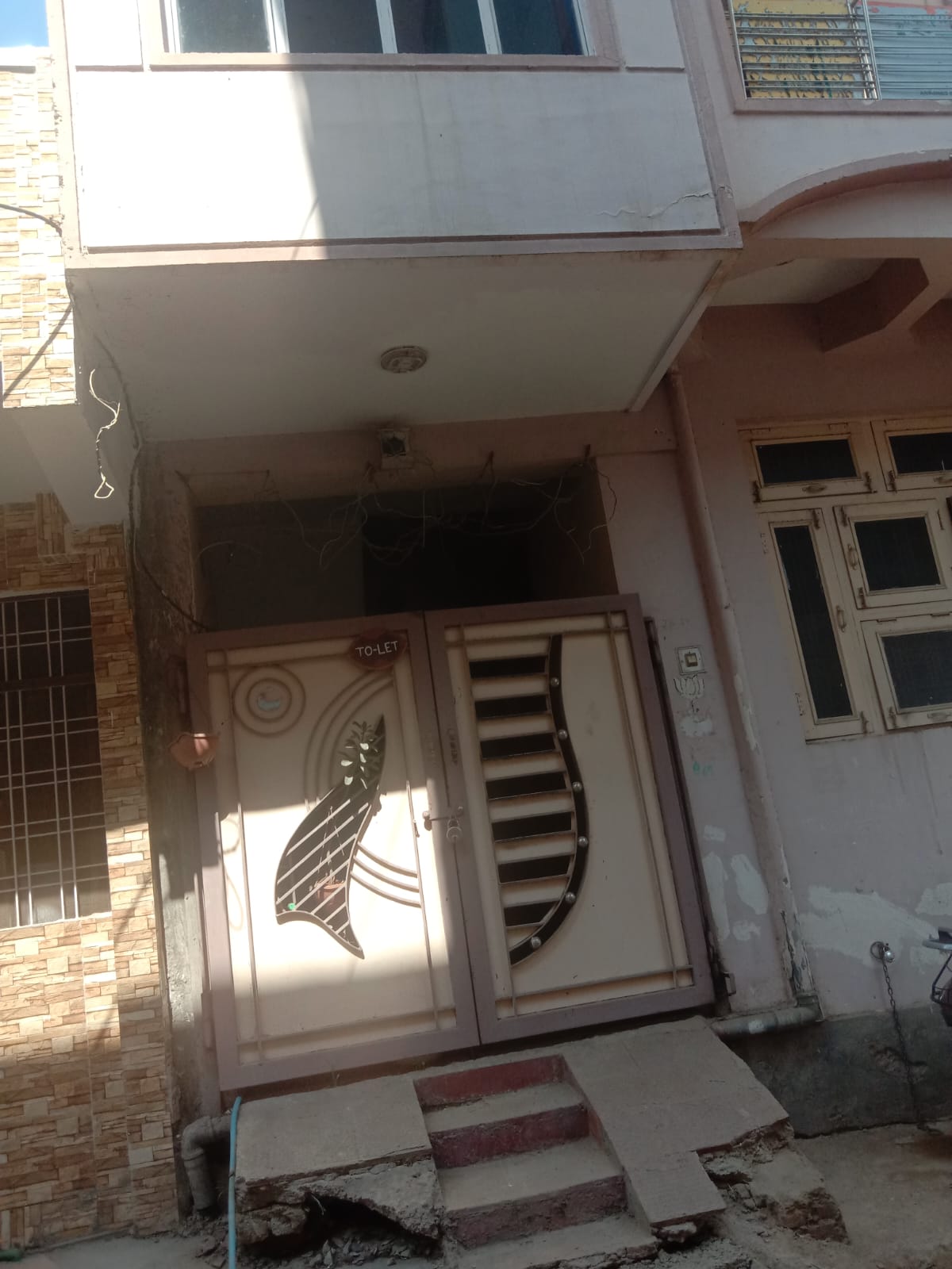 Independent House (4 Bhk)  (MyRoomMyChoice no 33)