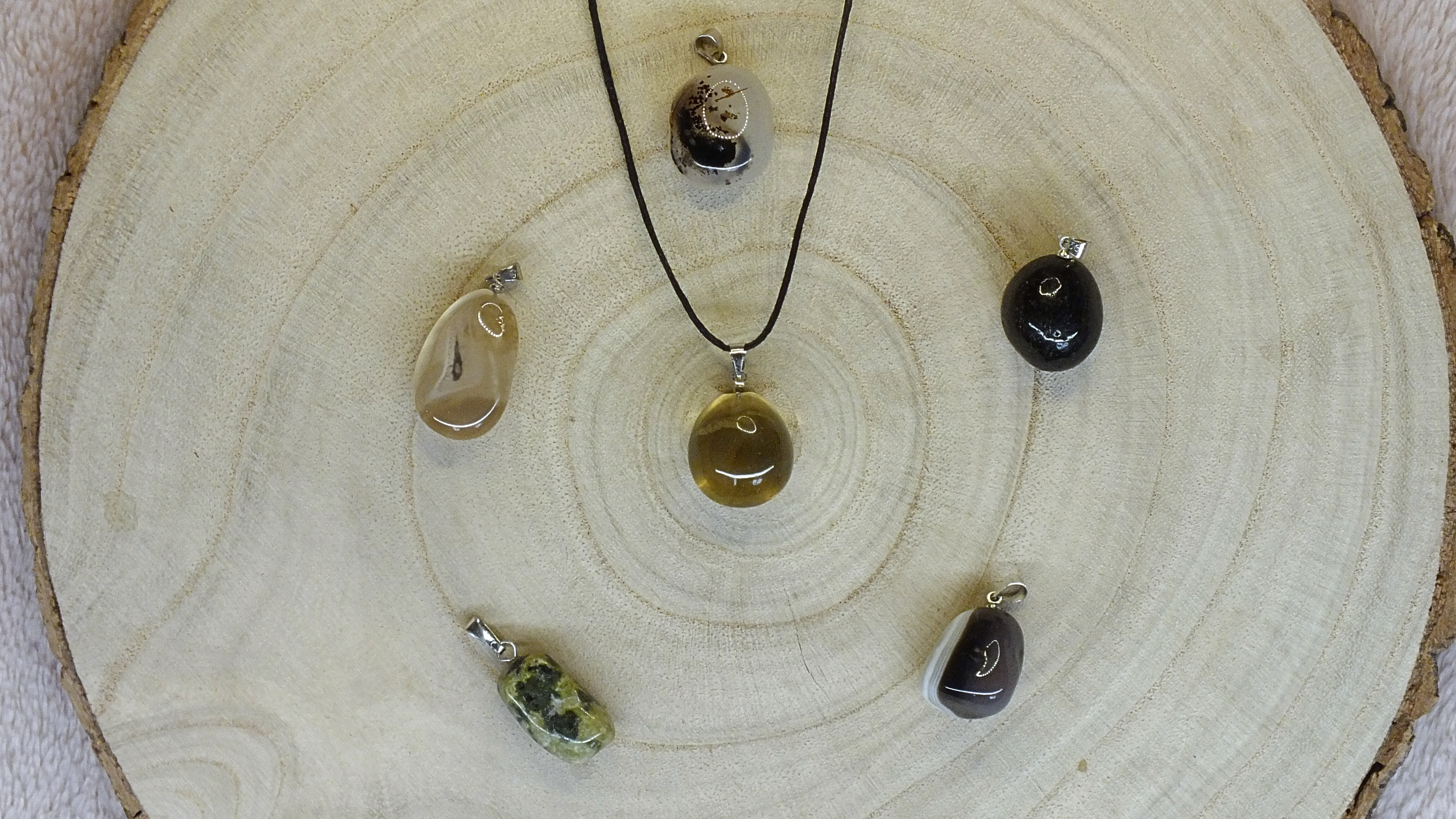 Colliers - Forme libre 