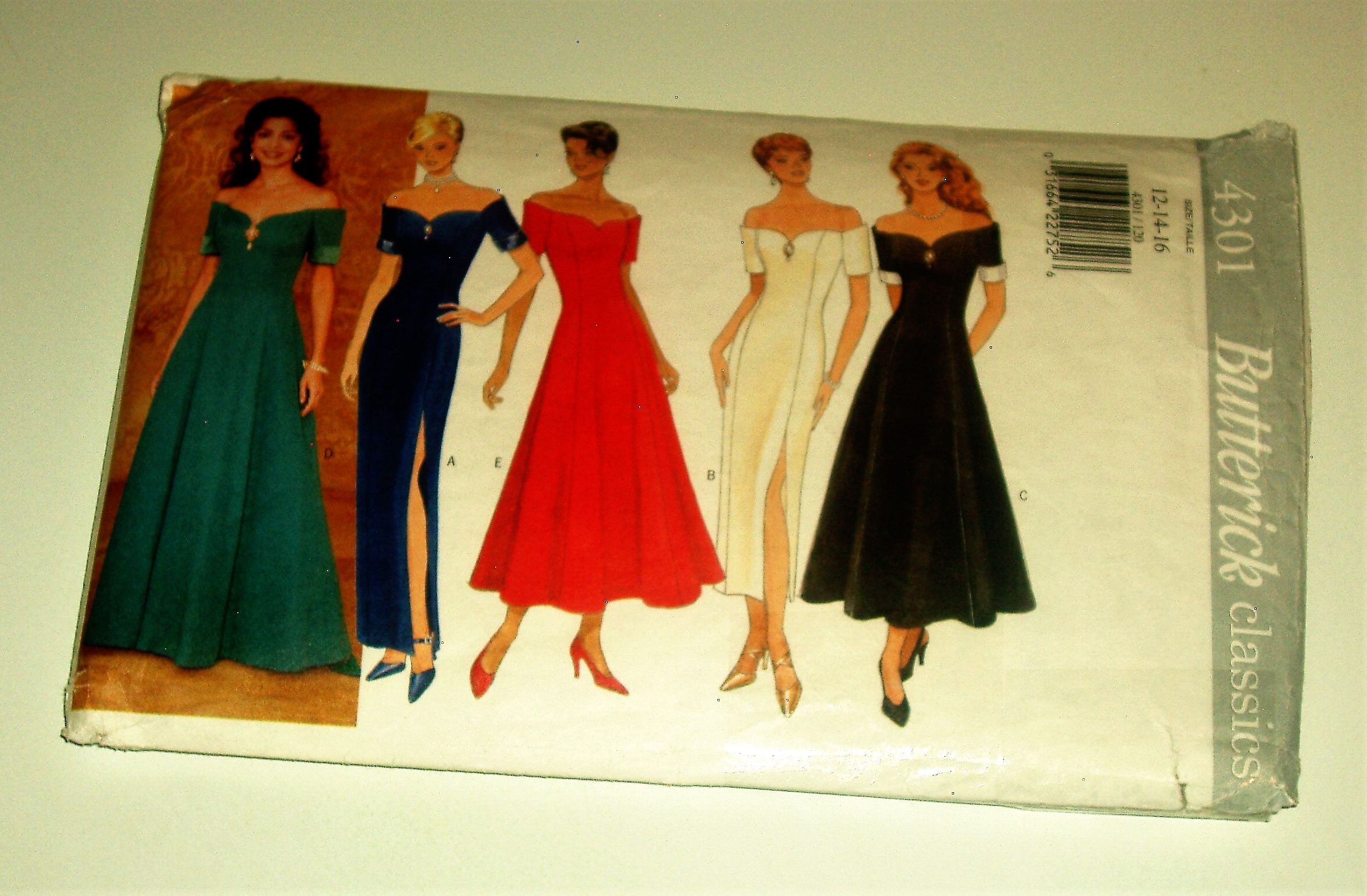 Butterick 4301 – Misses'/Misses’ Petite Lined Evening Dress Sewing Pattern (Sizes 12–16)