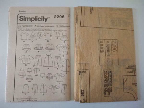 Simplicity 2296 Sewing Pattern 18” Doll Clothes Tops Skirt Dress Pants 2010 FF
