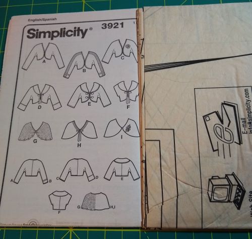 Simplicity 3921 Misses Boleros & Capelets Pattern – Sizes 8–16