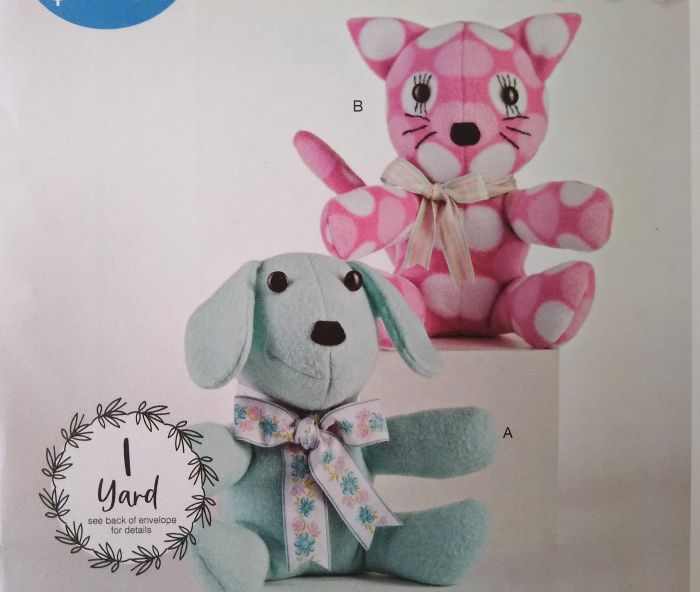 McCall’s L9571 Sewing Pattern – Stuffed Cat & Dog Plush Toys