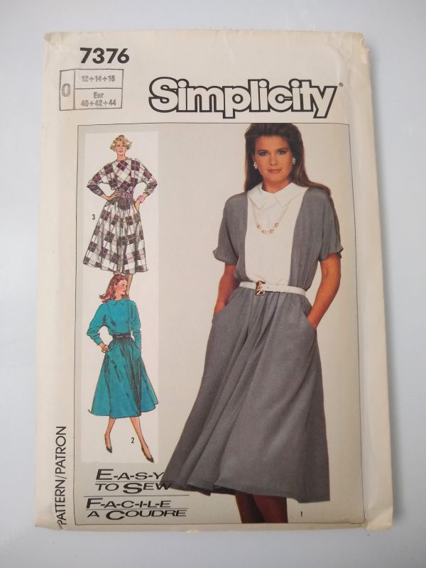 Simplicity 7376 Misses Elastic-Waist Dress Pattern (Sz 12–16)