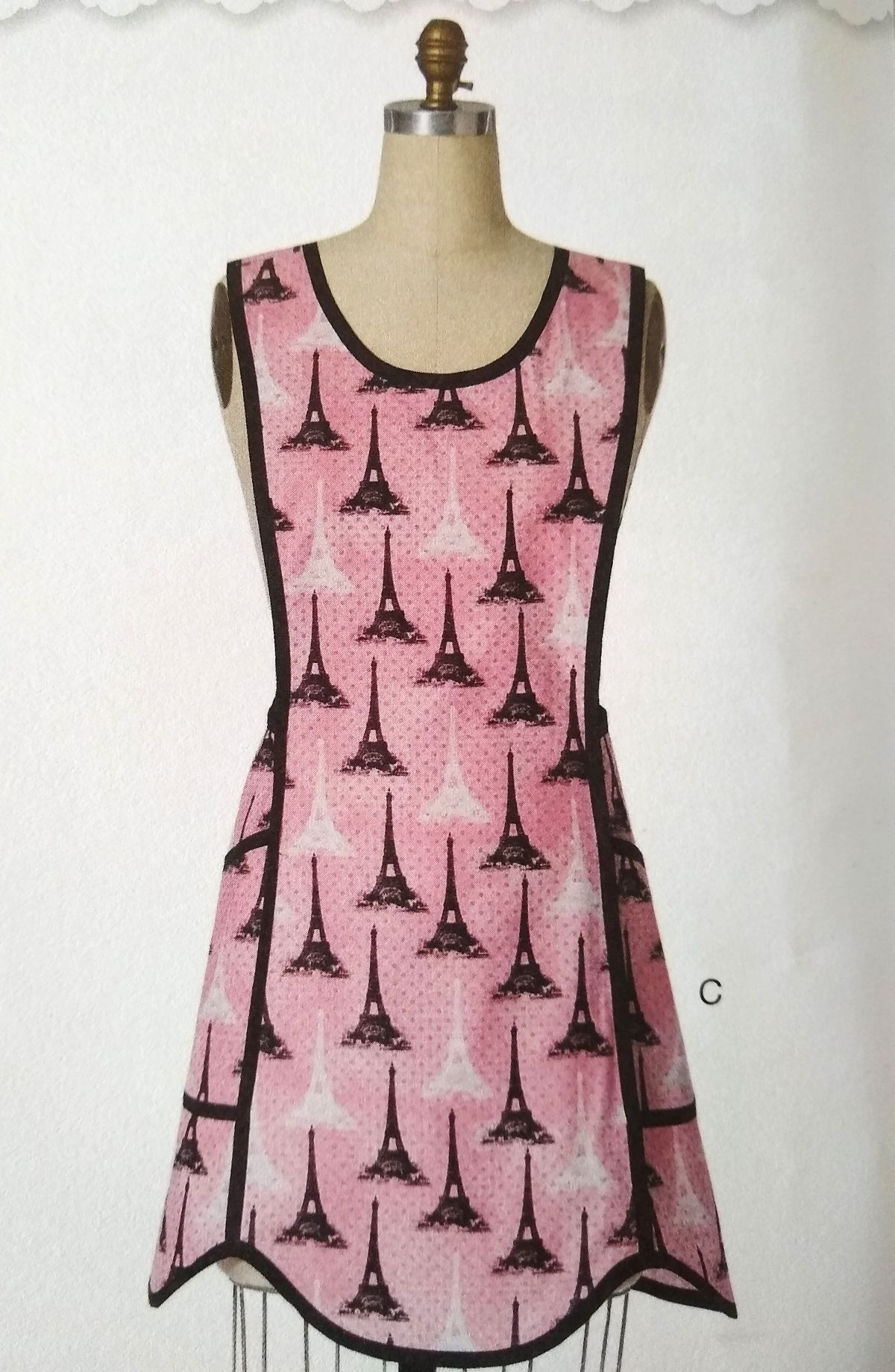 McCall’s L9417 Misses Full & Half Apron Sewing Pattern S–L
