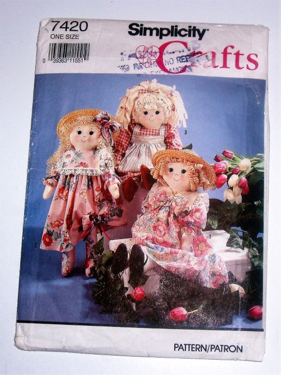 Simplicity Crafts Sewing Pattern 7420 24" Ragdoll And Clothes