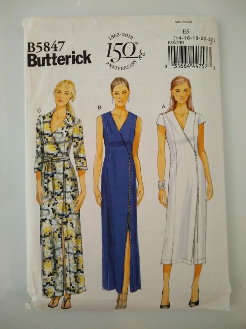 Butterick B5847 Misses Fitted Dress Pattern (Sz 14–22, 2012)