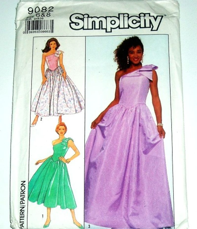 Simplicity 9082 Misses/Miss Petite Formal Dress Sewing Pattern Sizes 6–8 (1989)