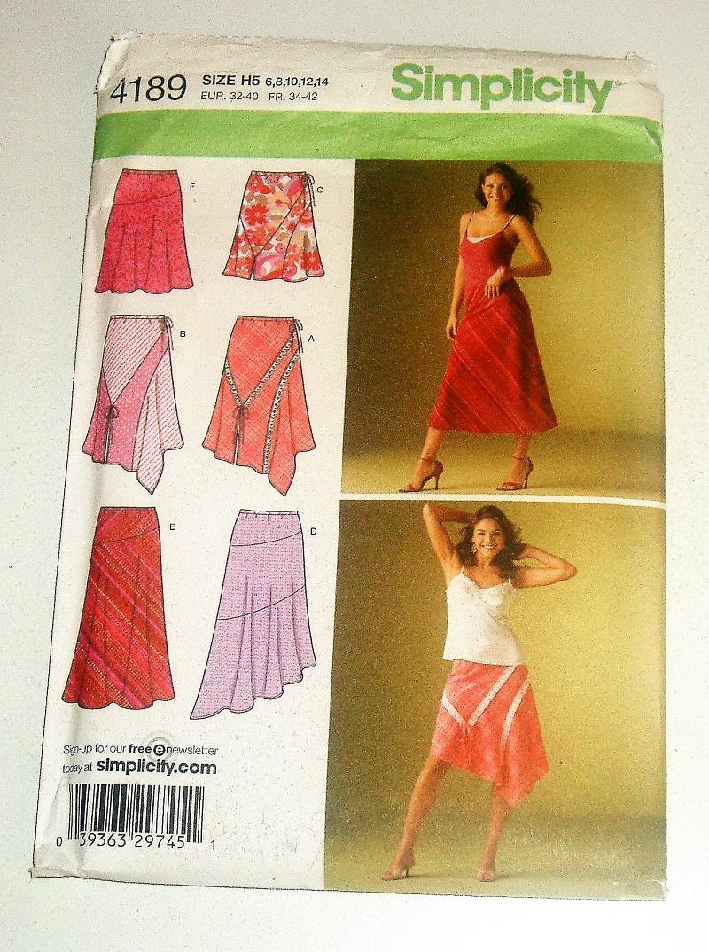 Simplicity 4189 Misses Skirt Sewing Pattern (Sizes 6–14)