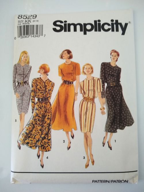 Simplicity 8529 Misses/Petite Dress Sewing Pattern (Sizes 8–14)