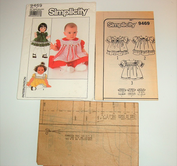 Simplicity 9469 Baby Dress Sewing Pattern Sizes 6–18 Months (1989)