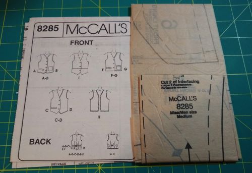 McCall’s 8285 Unisex Lined Vest Pattern (1996) – Size Medium 34-36 Chest