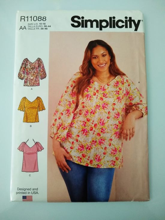 Simplicity R11088 Misses Top Sewing Pattern (Sizes 10–18)