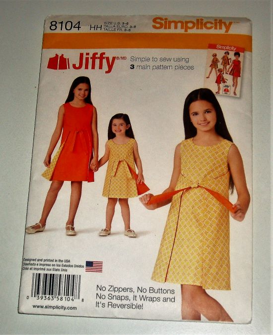 Simplicity 8104 Jiffy Girls Reversible Wrap Dress Sewing Pattern – Sizes 3–6