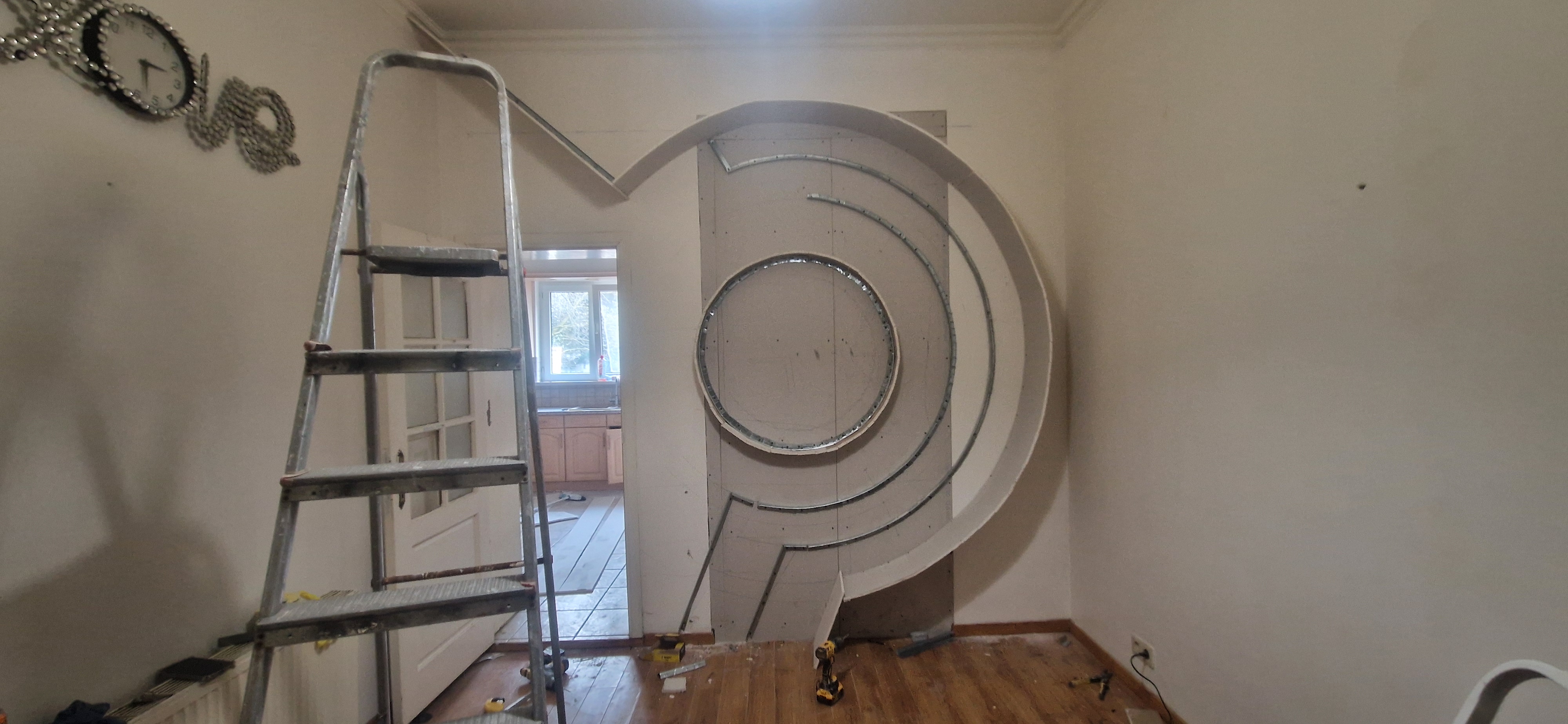 Décoration murale en forme de cercle Demande Prix Forfait