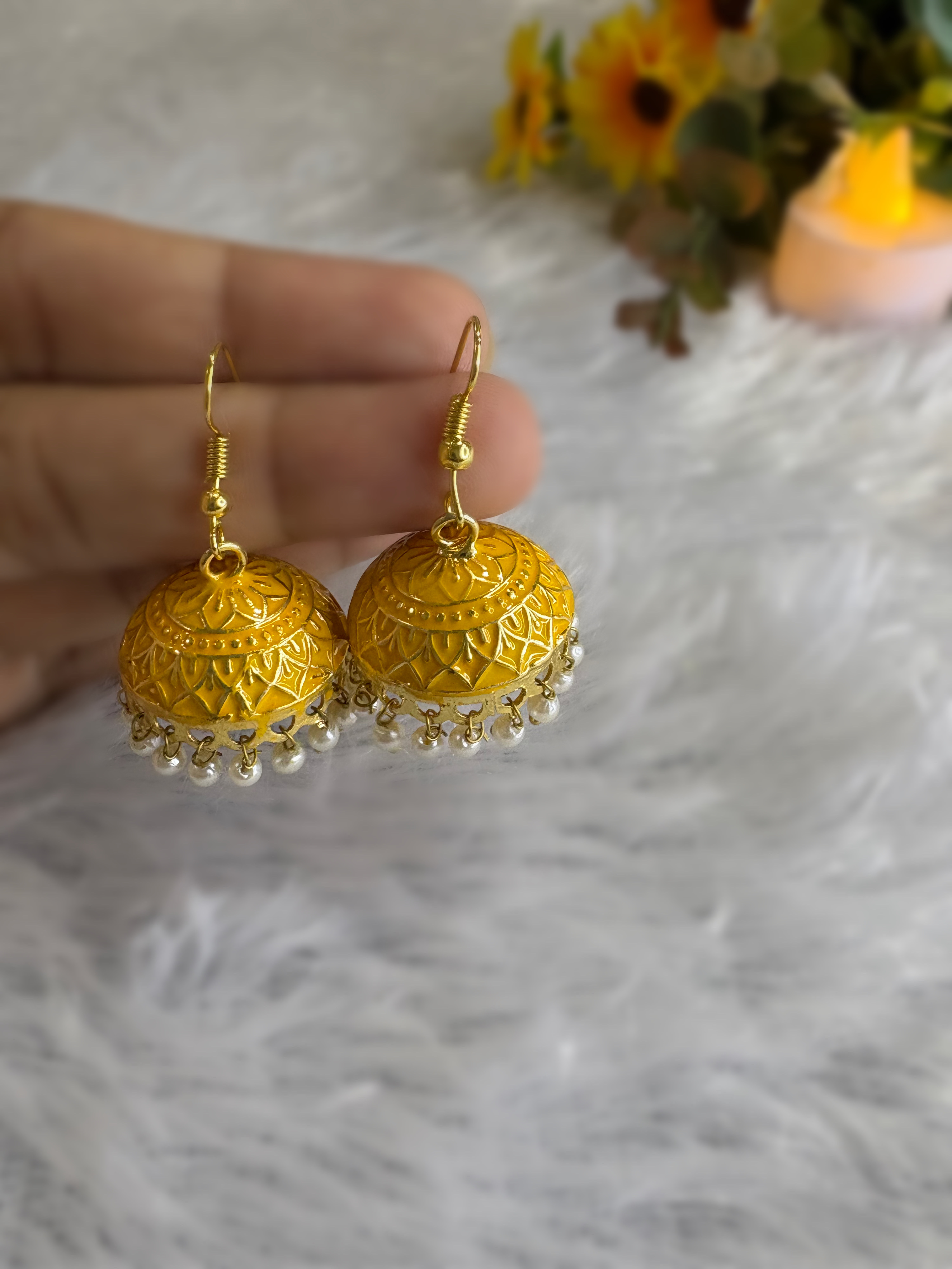 Noor-e-Rang Jhumka Earrings