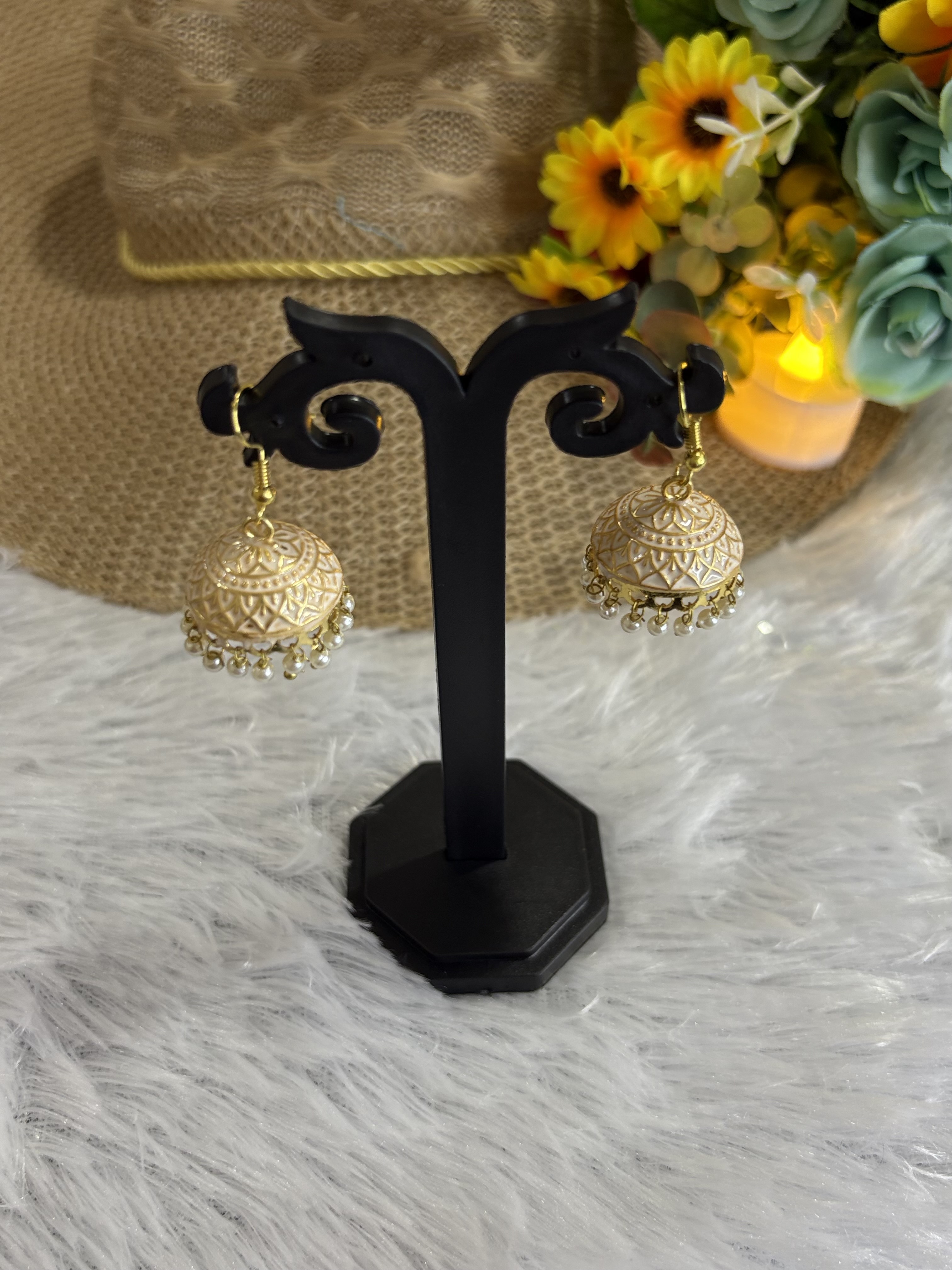 Noor-e-Rang Jhumka Earrings