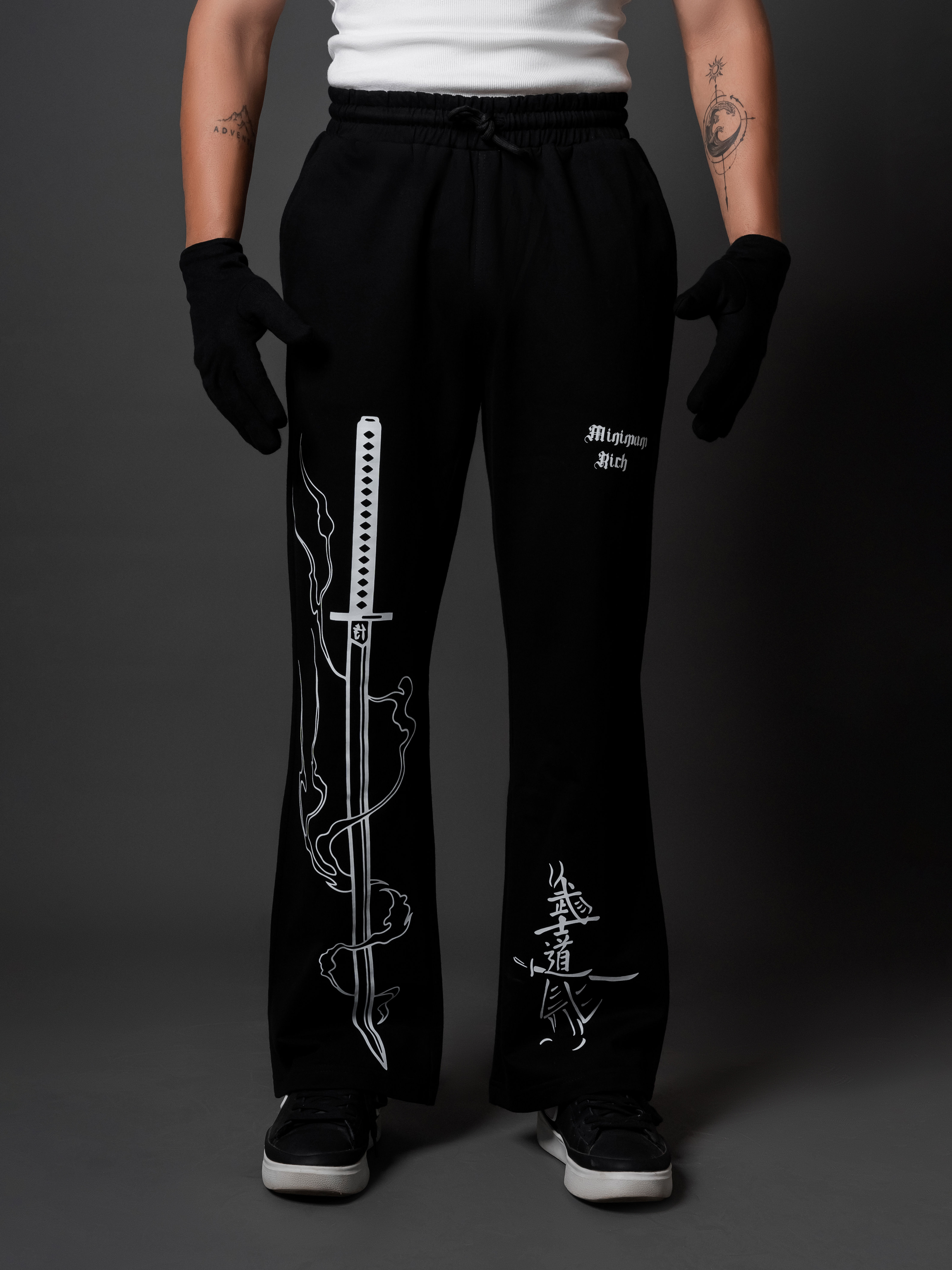 BLACK KATANA TRACKPANT