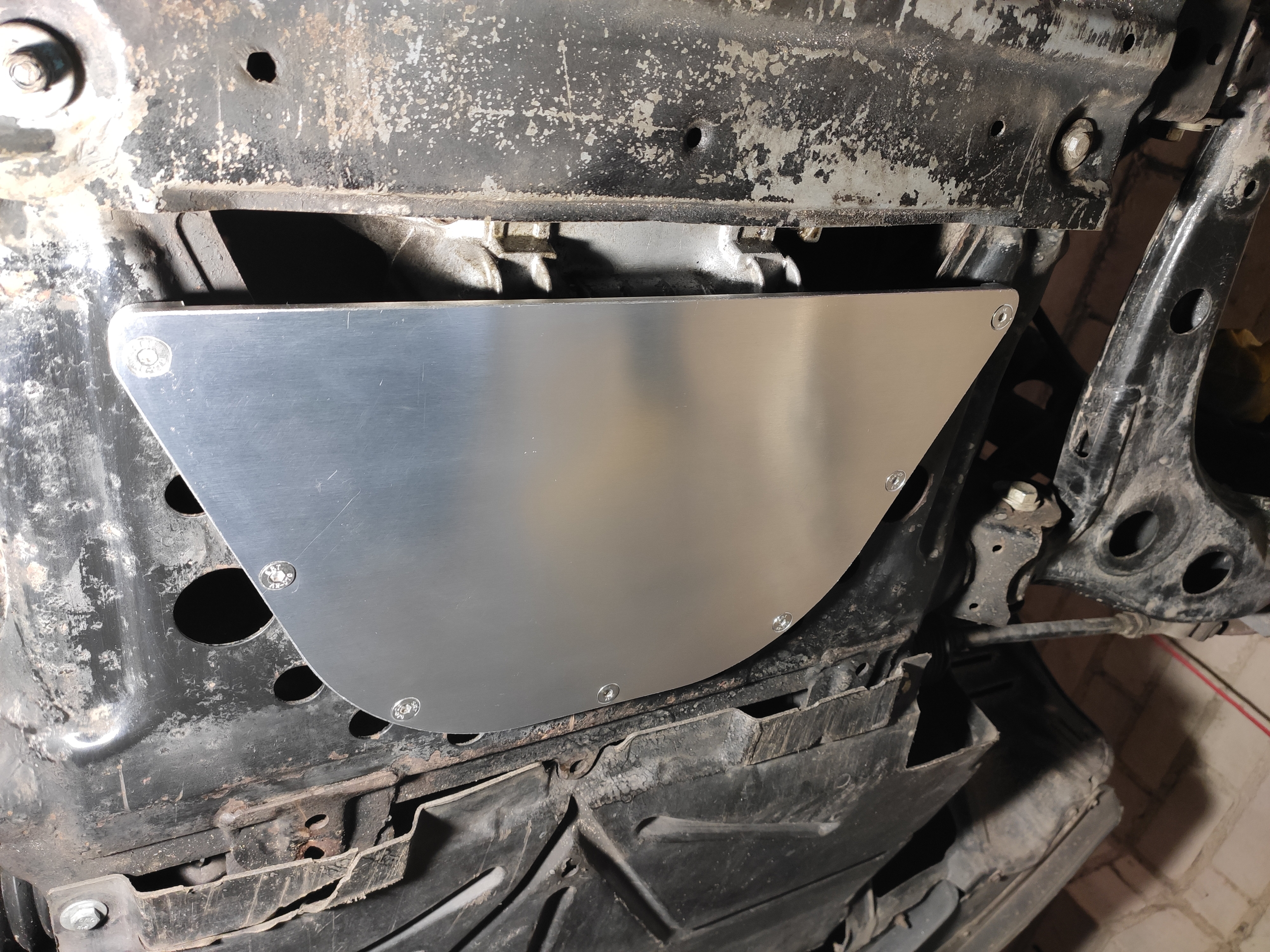 Oil pan guard