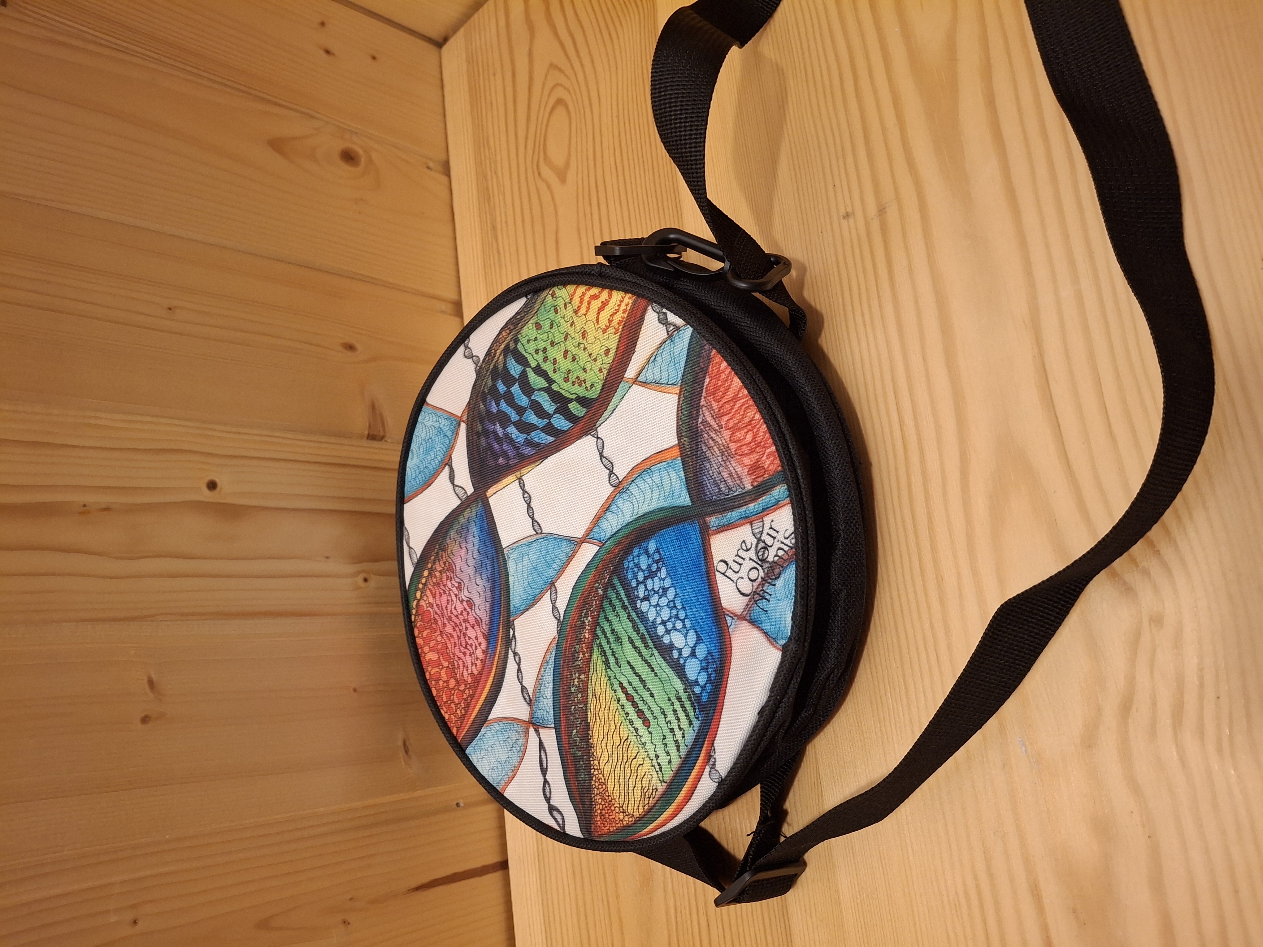 Bolso redondo Structures by Elena Exenberger