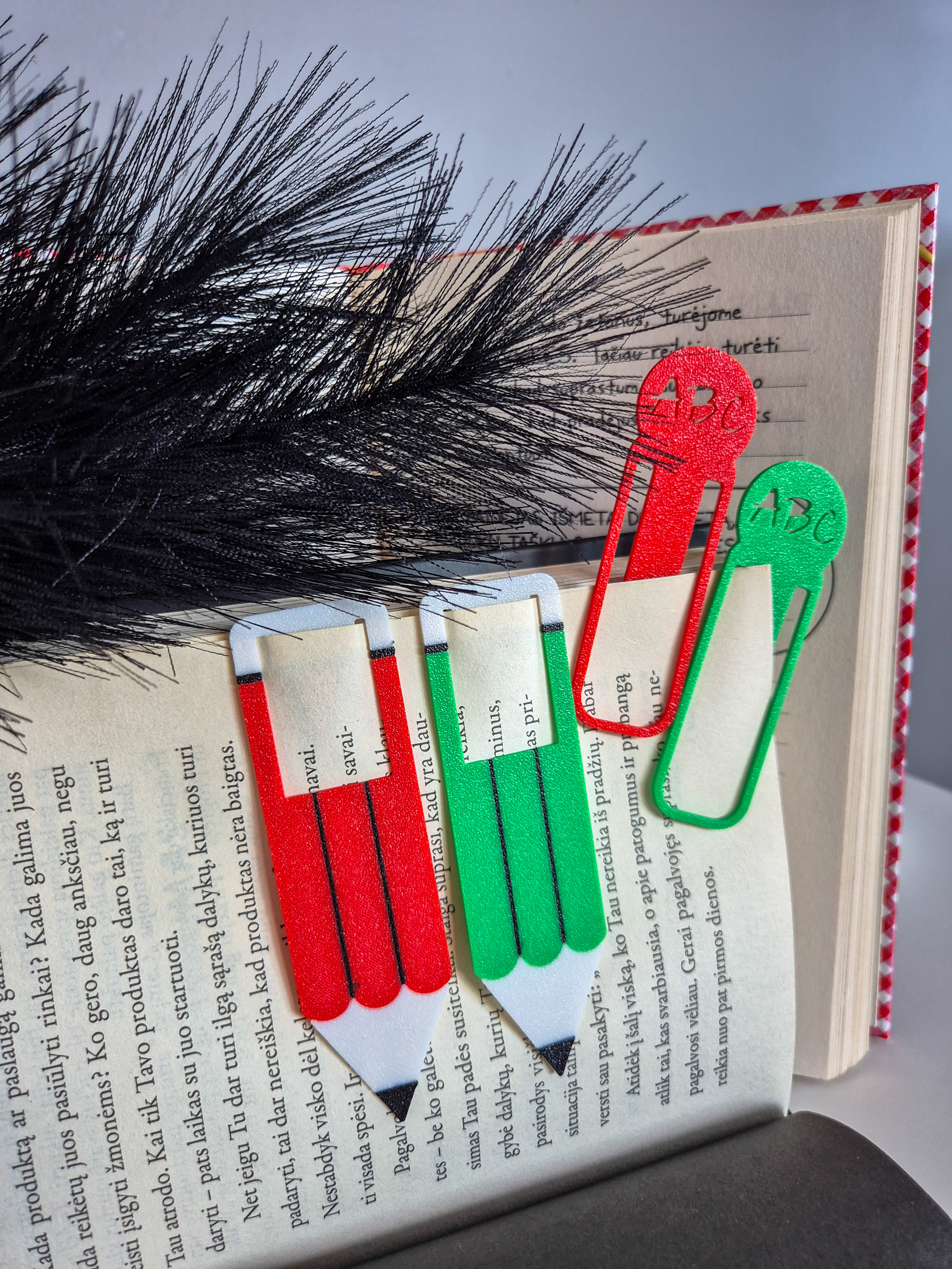 Pieštuko formos skirtukas