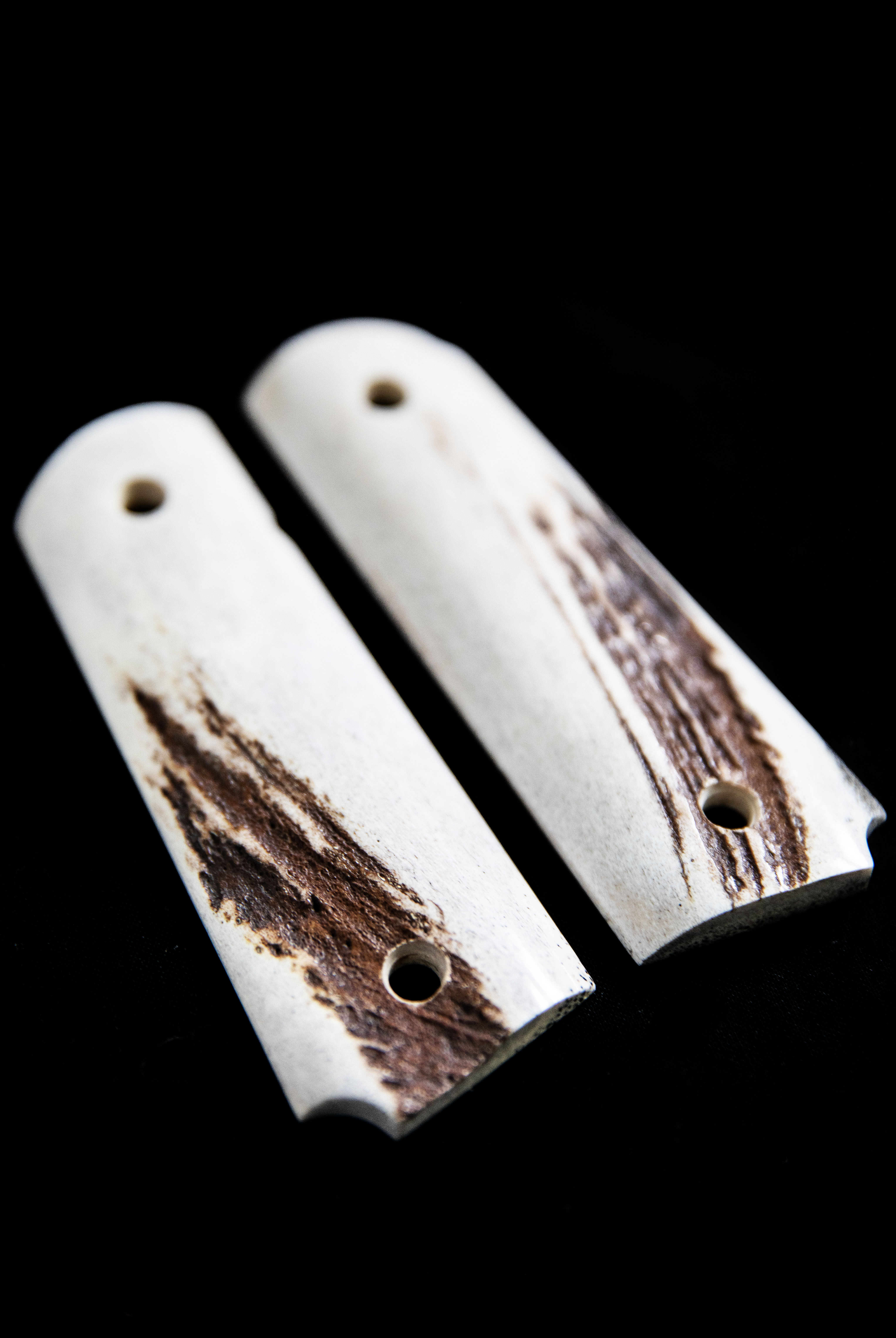 Exclusive 1911 Red Stag Grips
