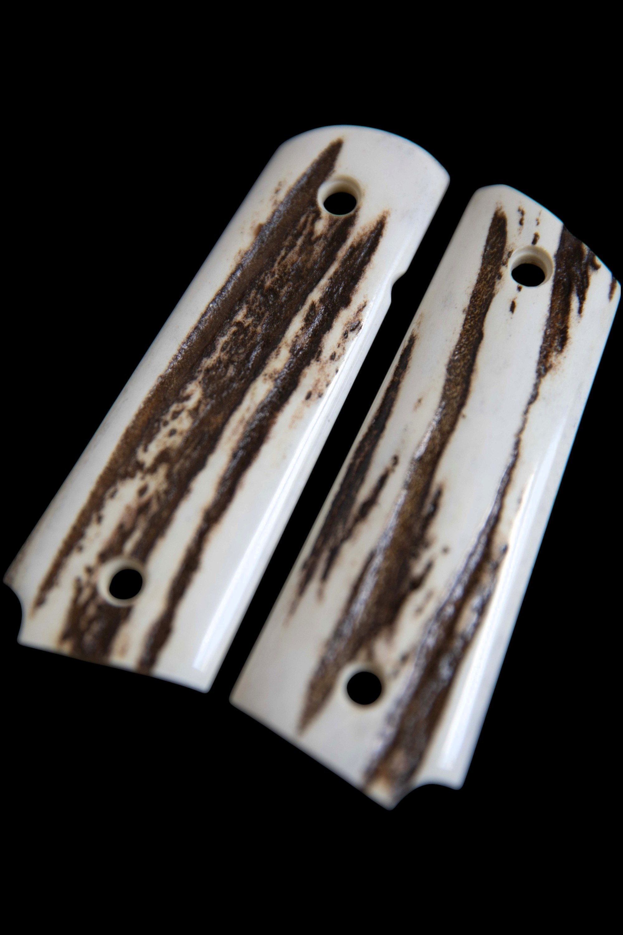 Exclusive 1911 Red Stag Grips