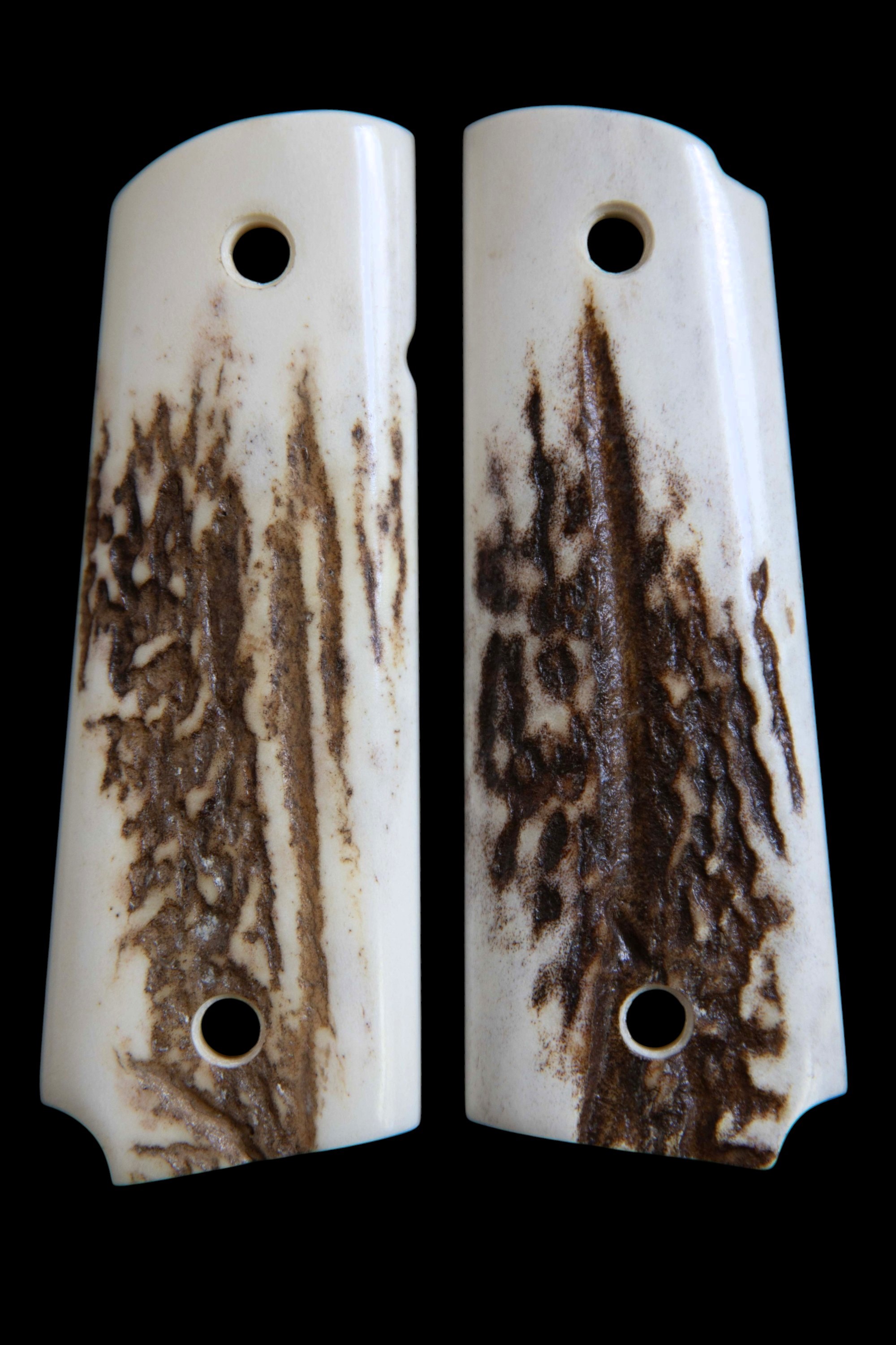 Exclusive 1911 Red Stag Grips