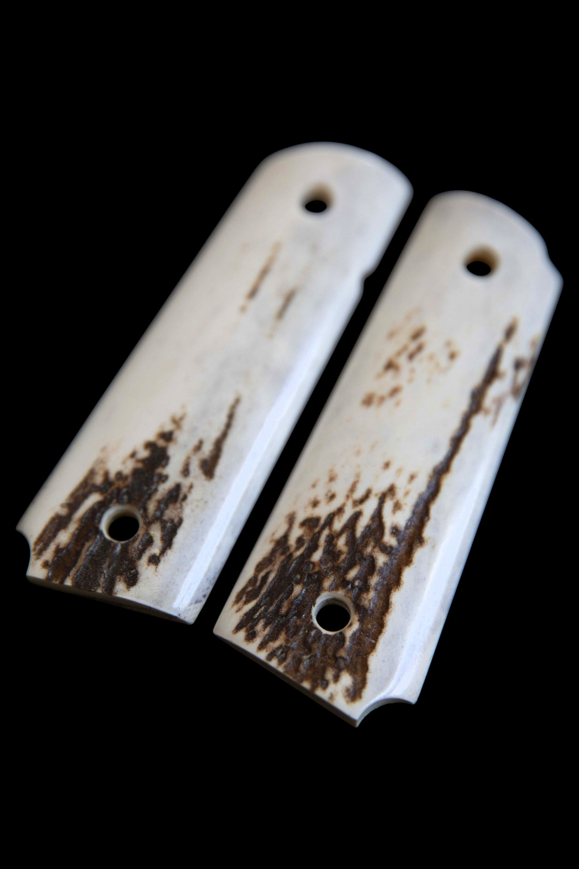 Exclusive 1911 Red Stag Grips