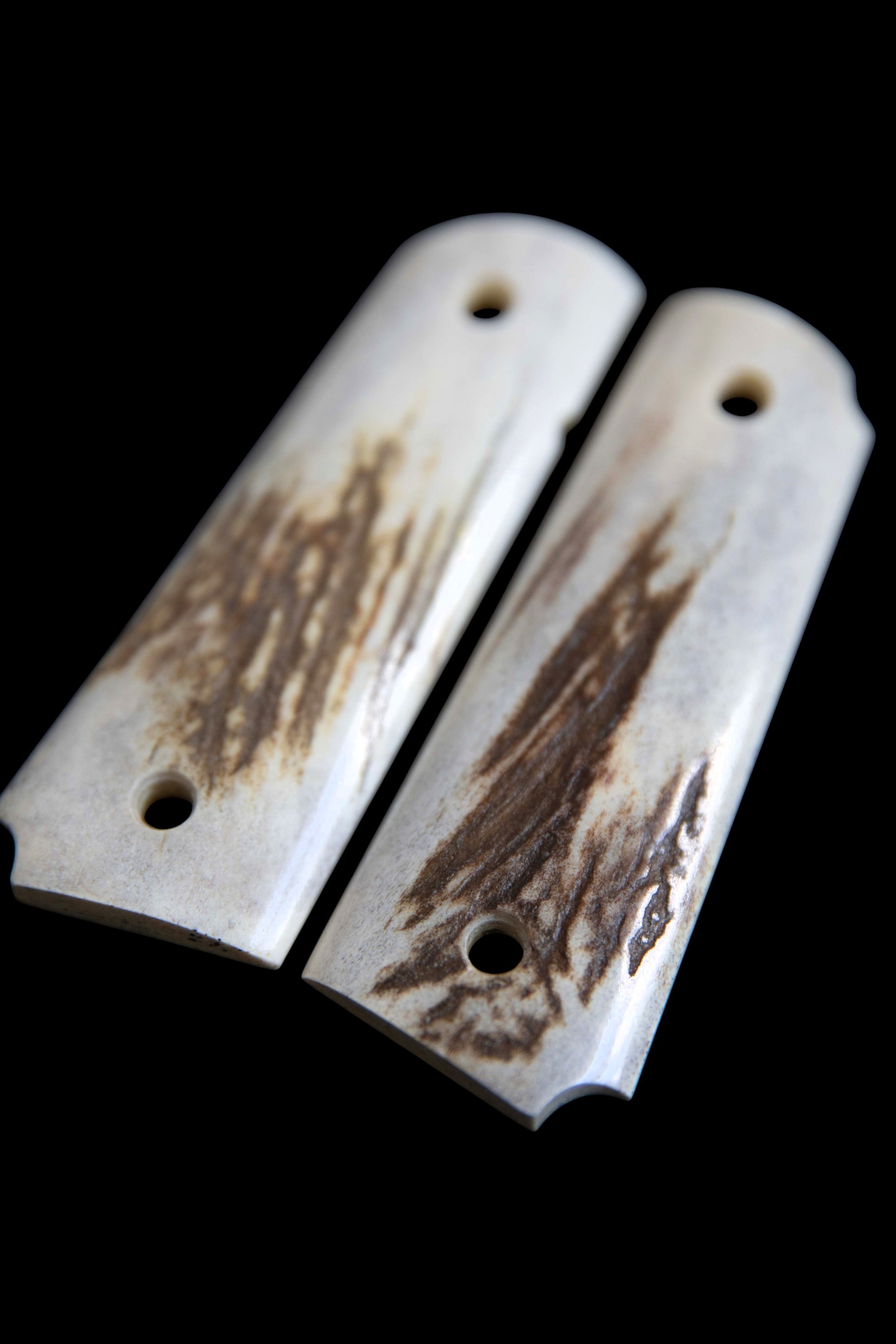 Exclusive 1911 Red Stag Grips