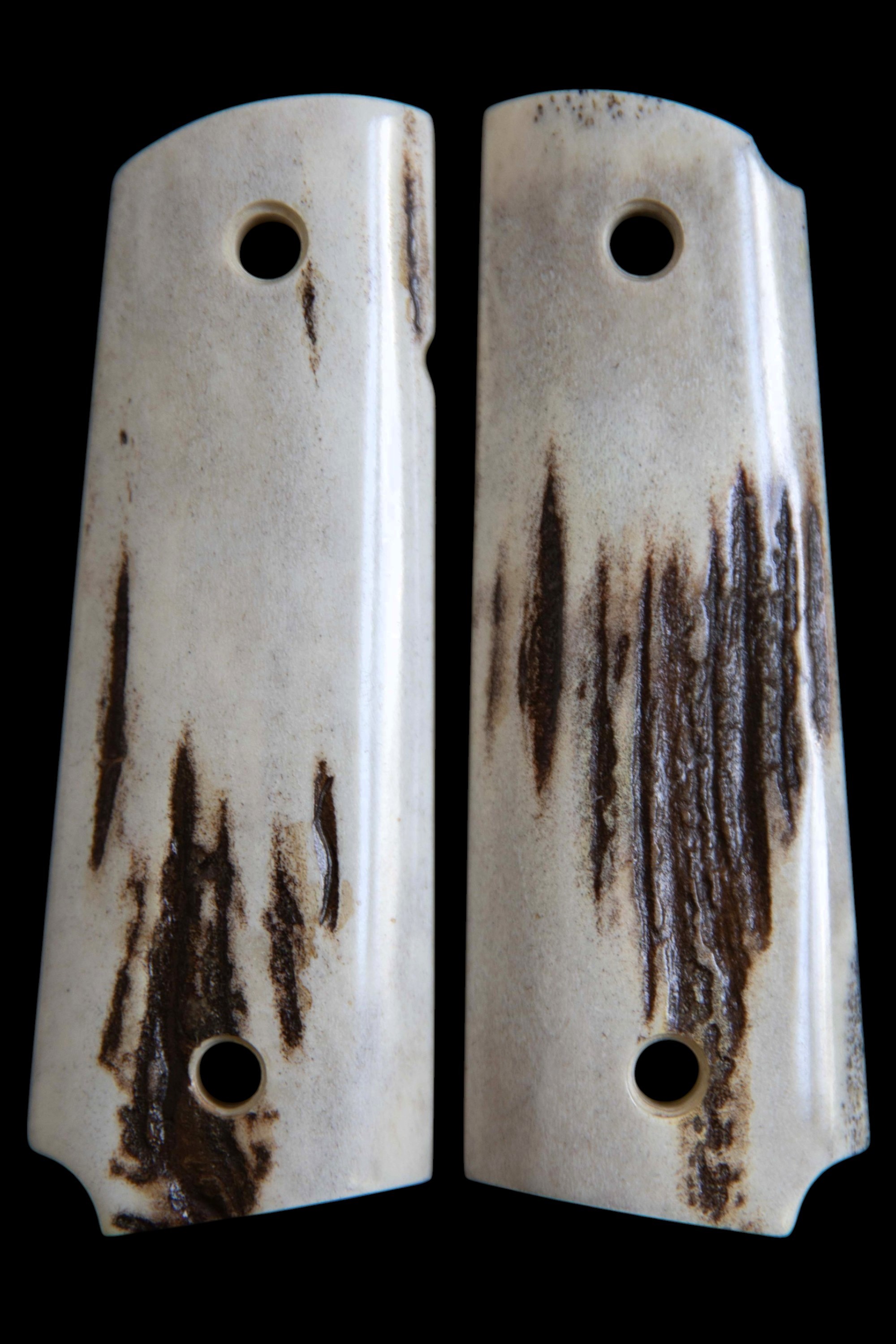 Exclusive 1911 Red Stag Grips