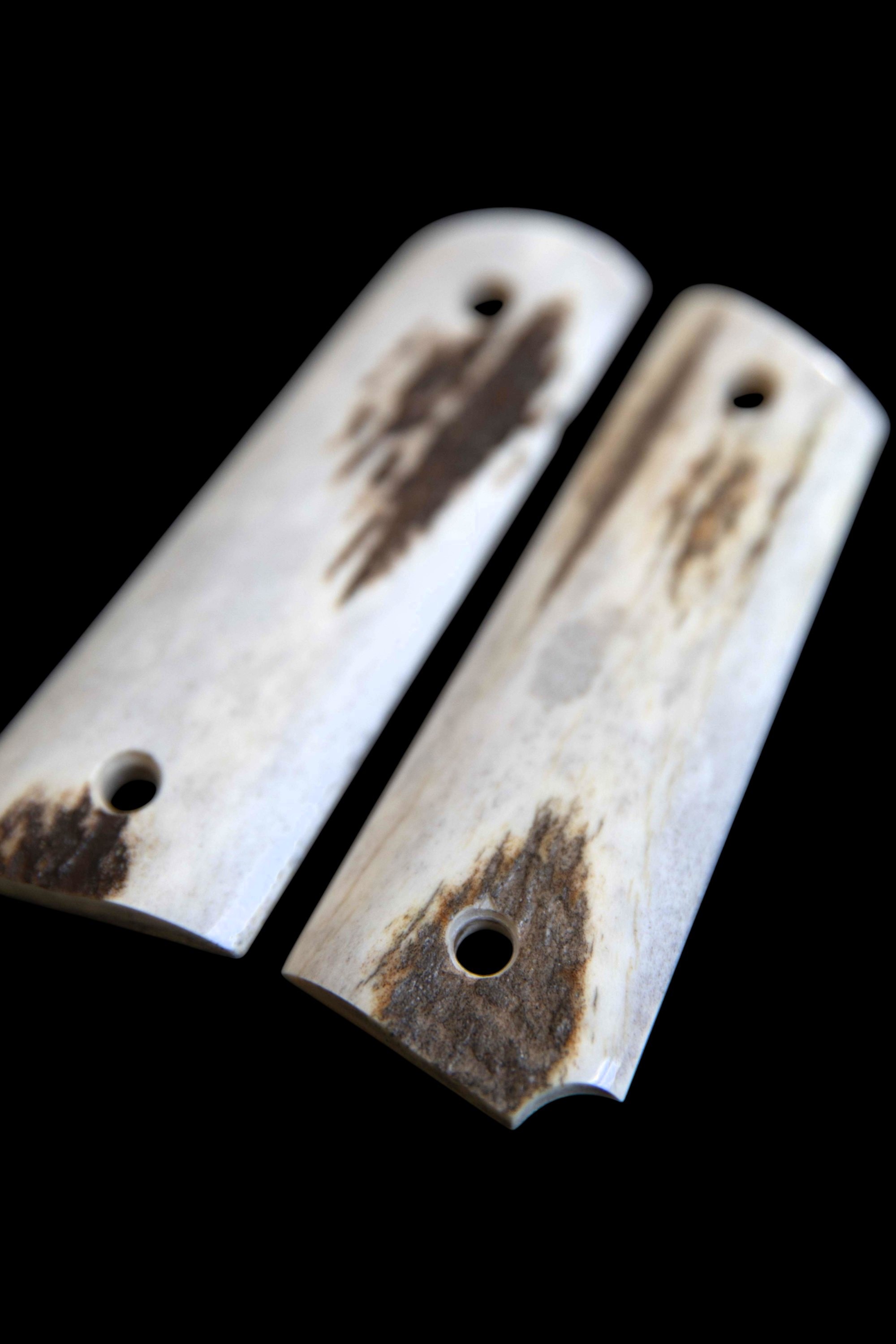 Exclusive 1911 Red Stag Grips