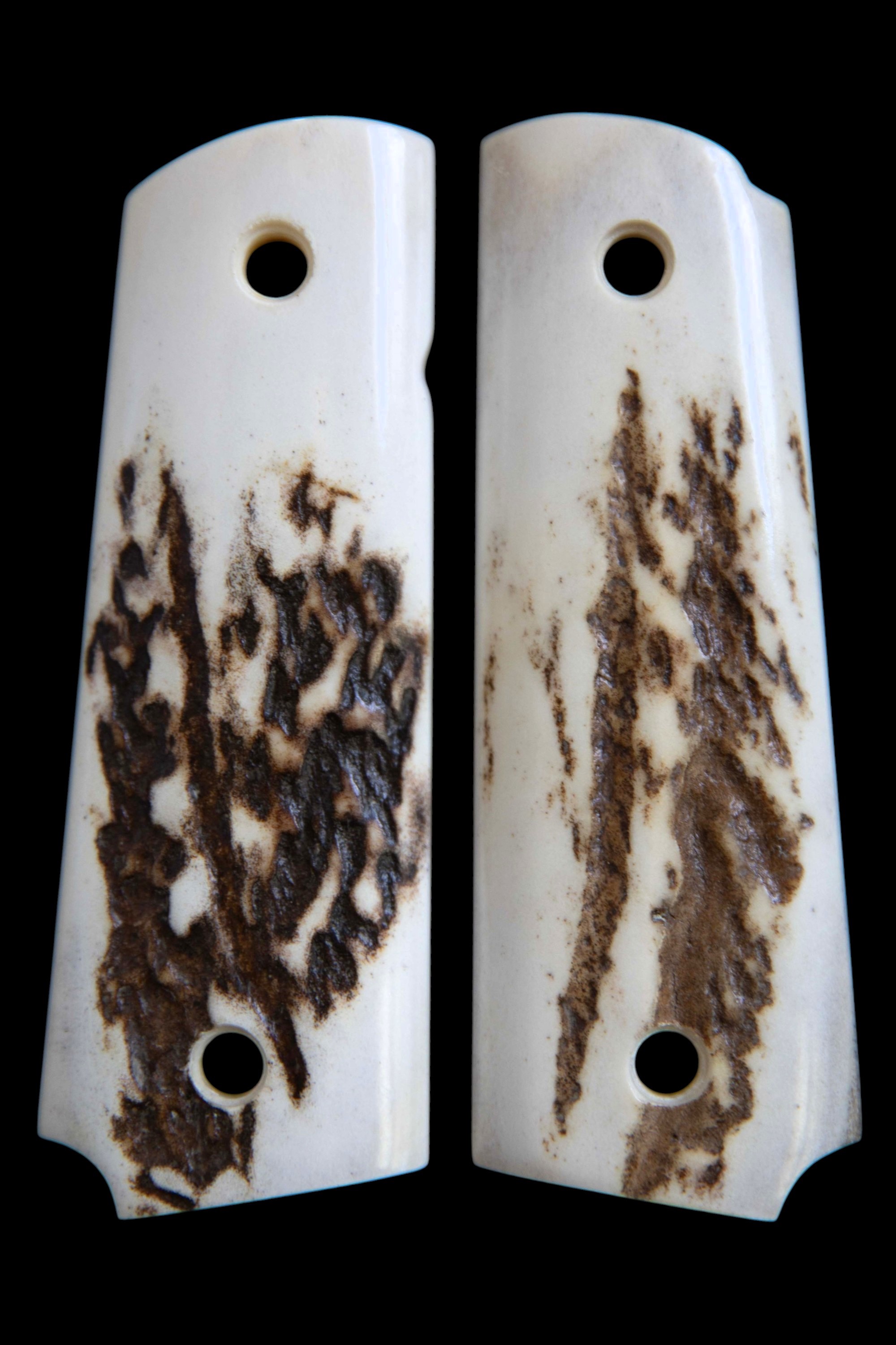 Exclusive 1911 Red Stag Grips