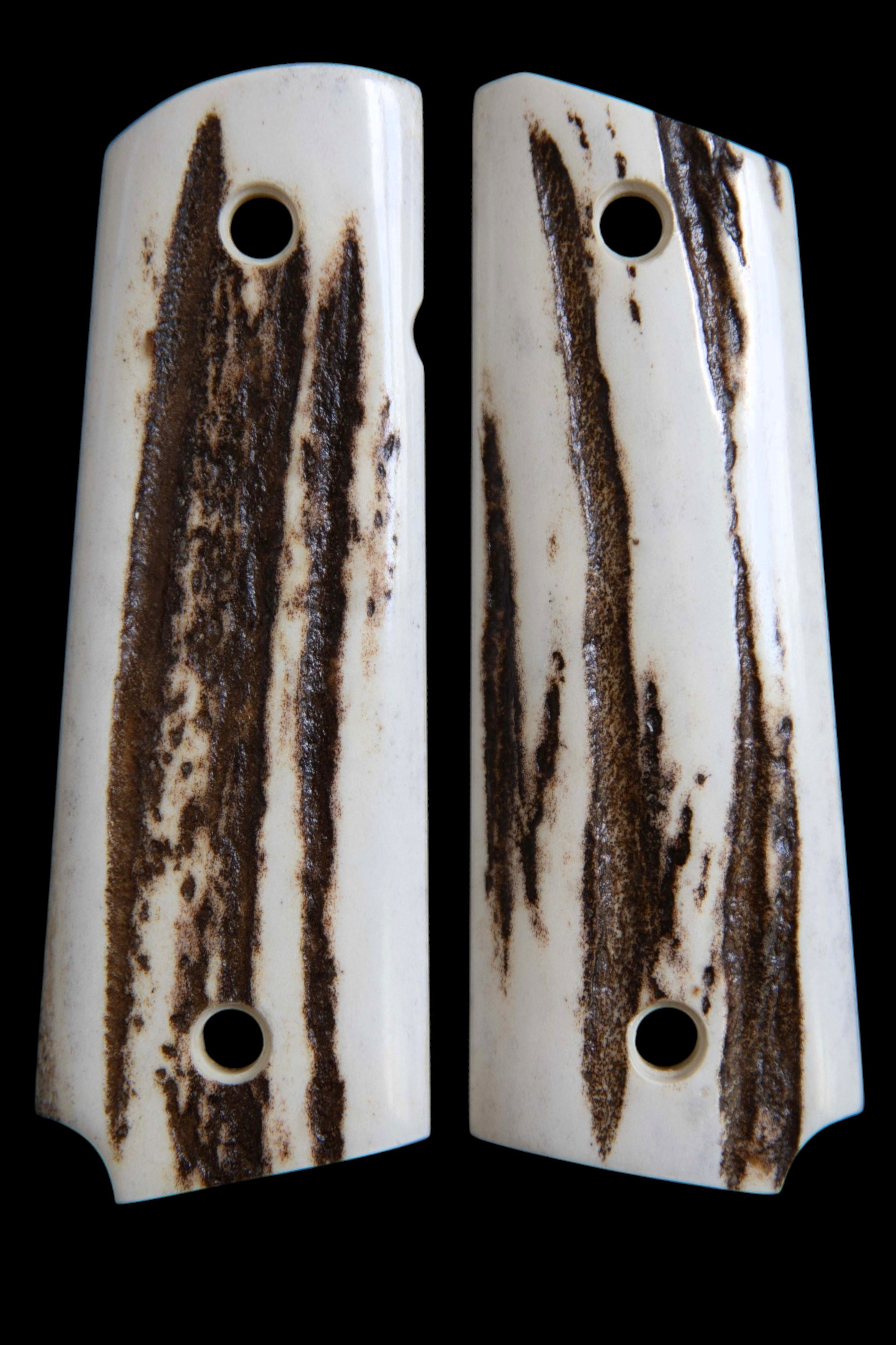 Exclusive 1911 Red Stag Grips