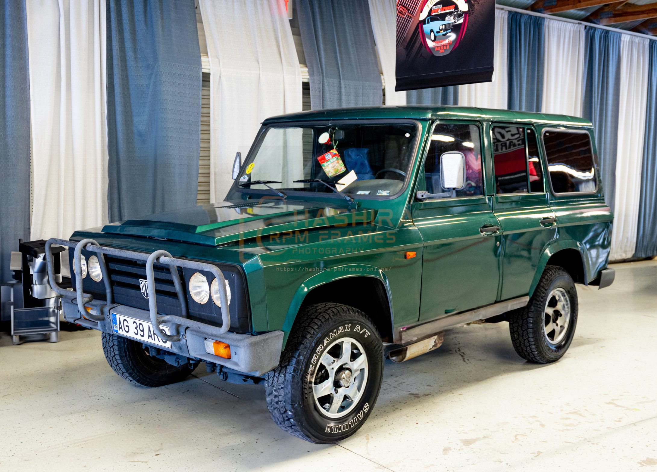 Hashira - 1997 ARO 244 